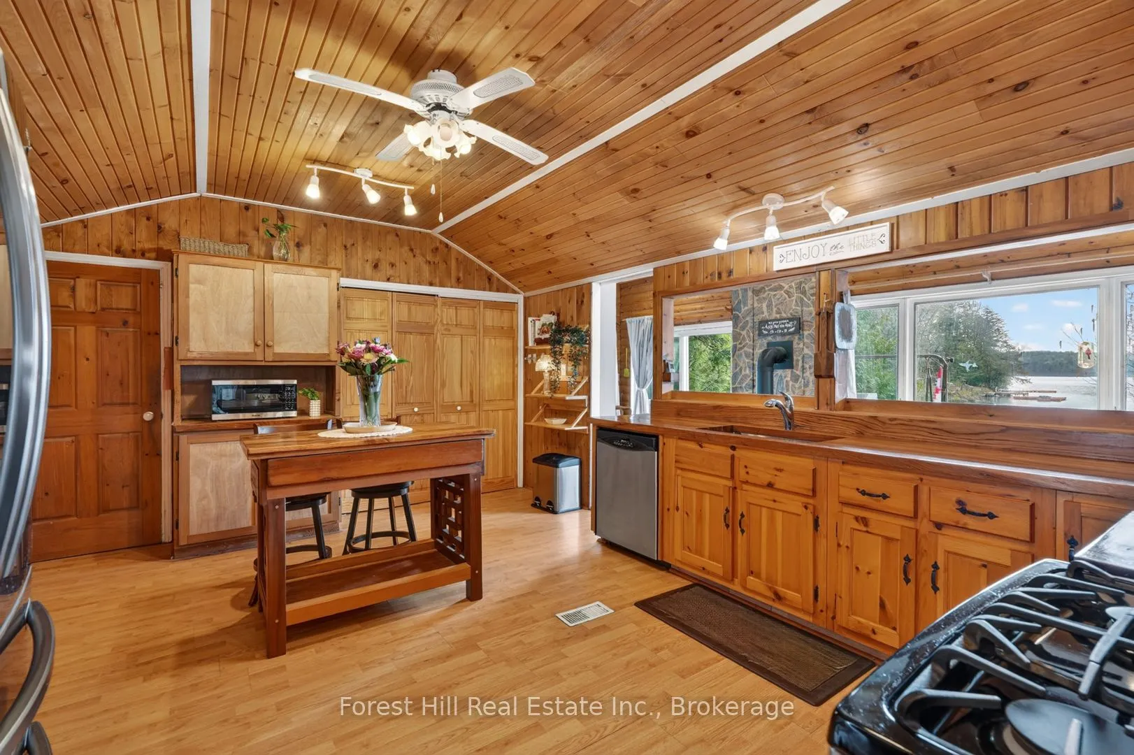 3611 Livingstone Lake Road