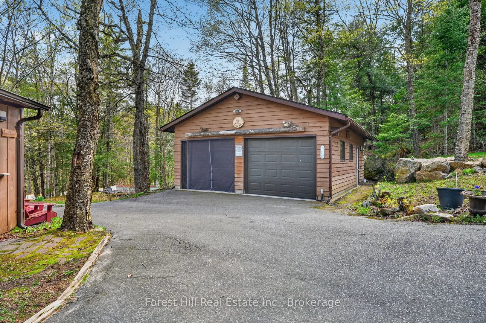 3611 Livingstone Lake Road