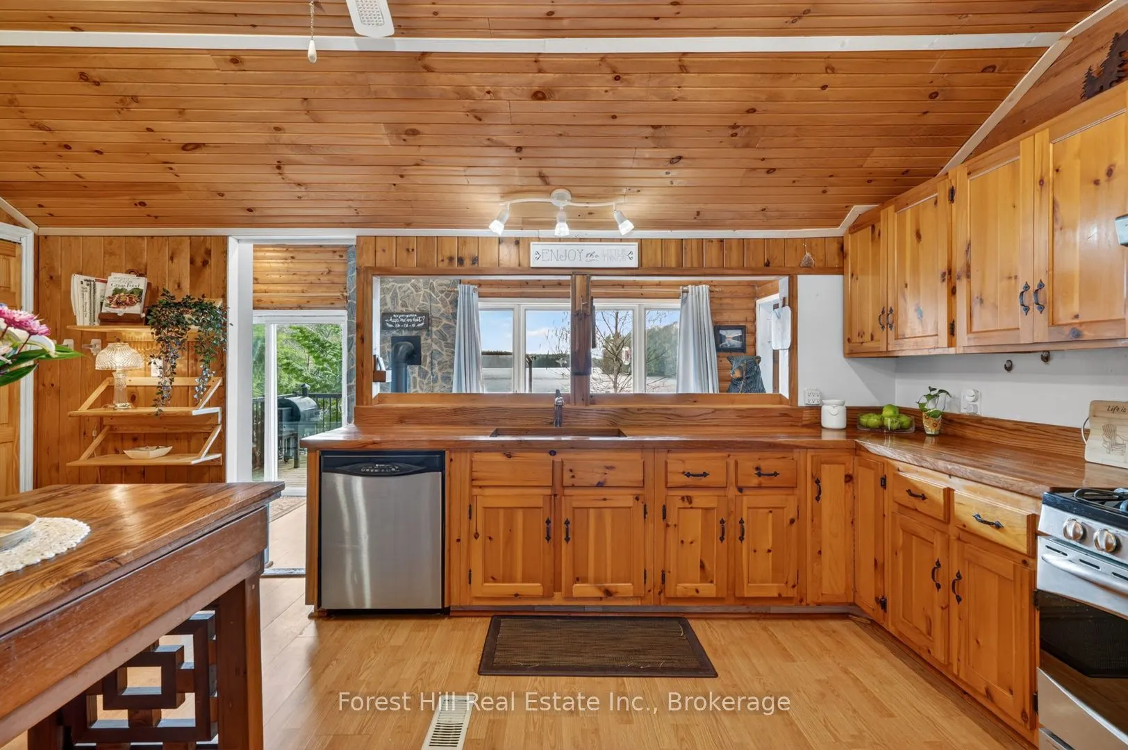 3611 Livingstone Lake Road