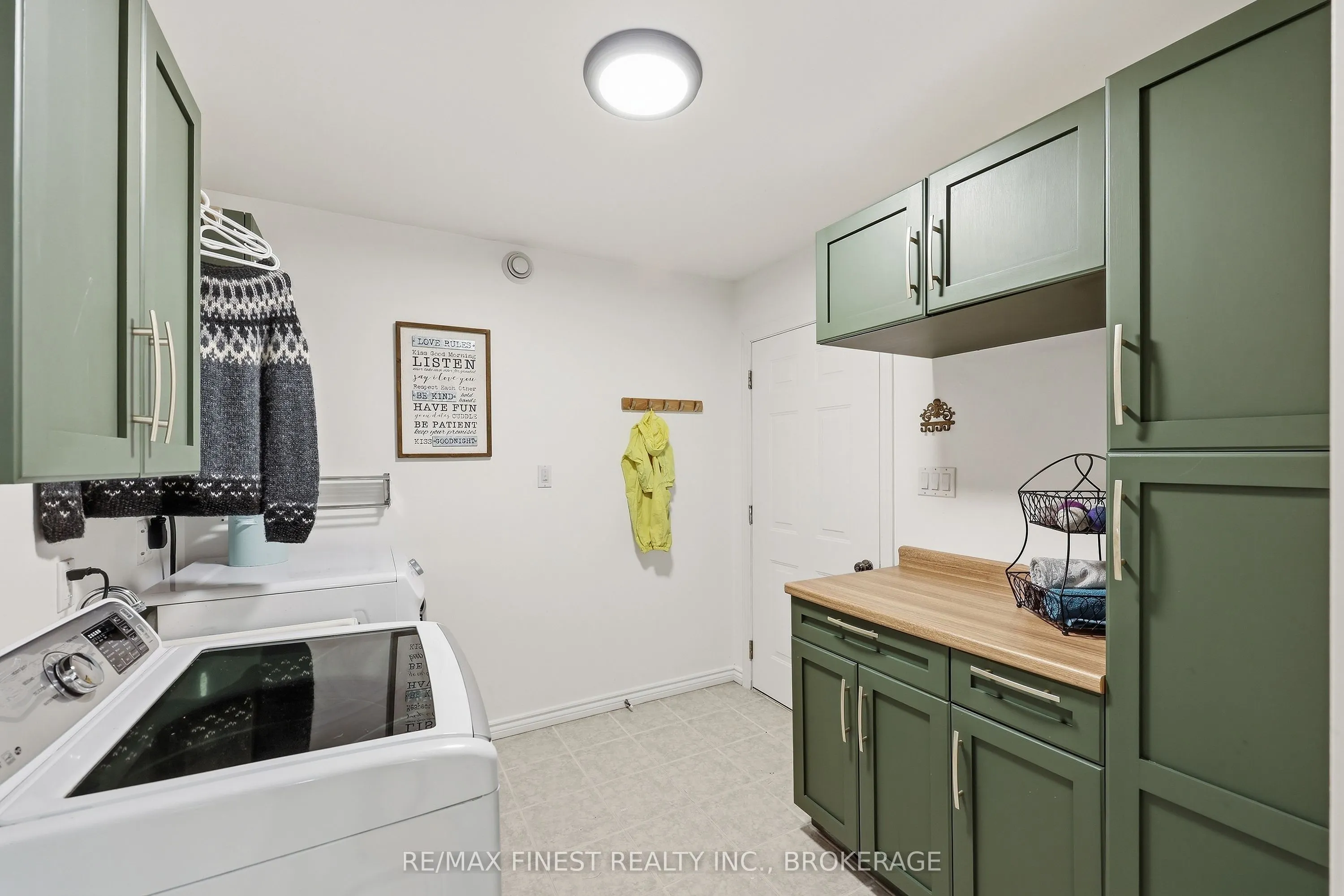 4404 Ashwood Drive