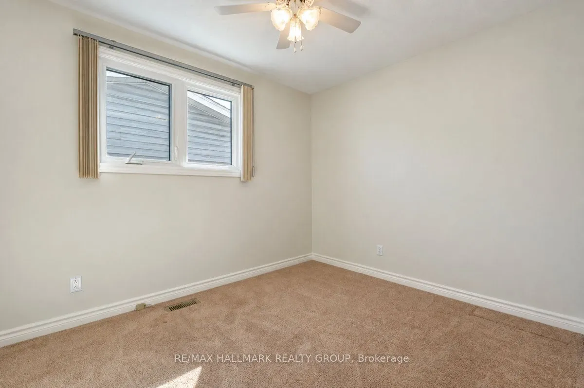 490 Tisdale Crescent