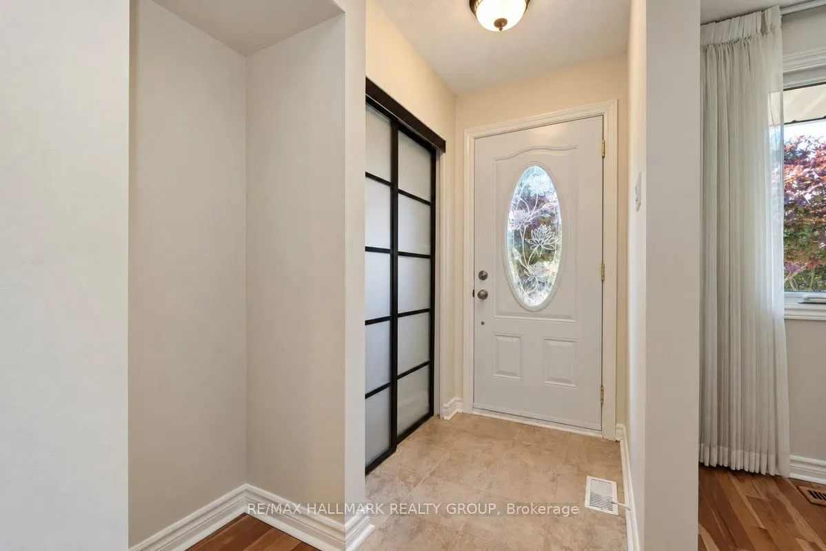 490 Tisdale Crescent