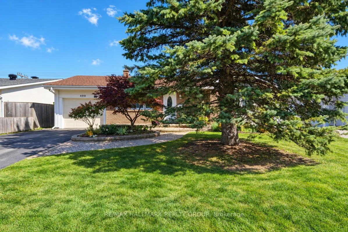 490 Tisdale Crescent