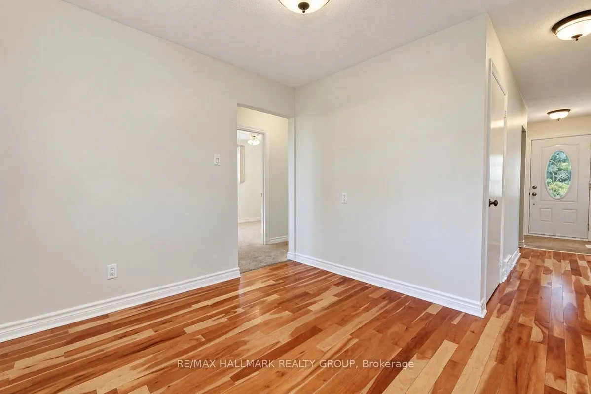 490 Tisdale Crescent
