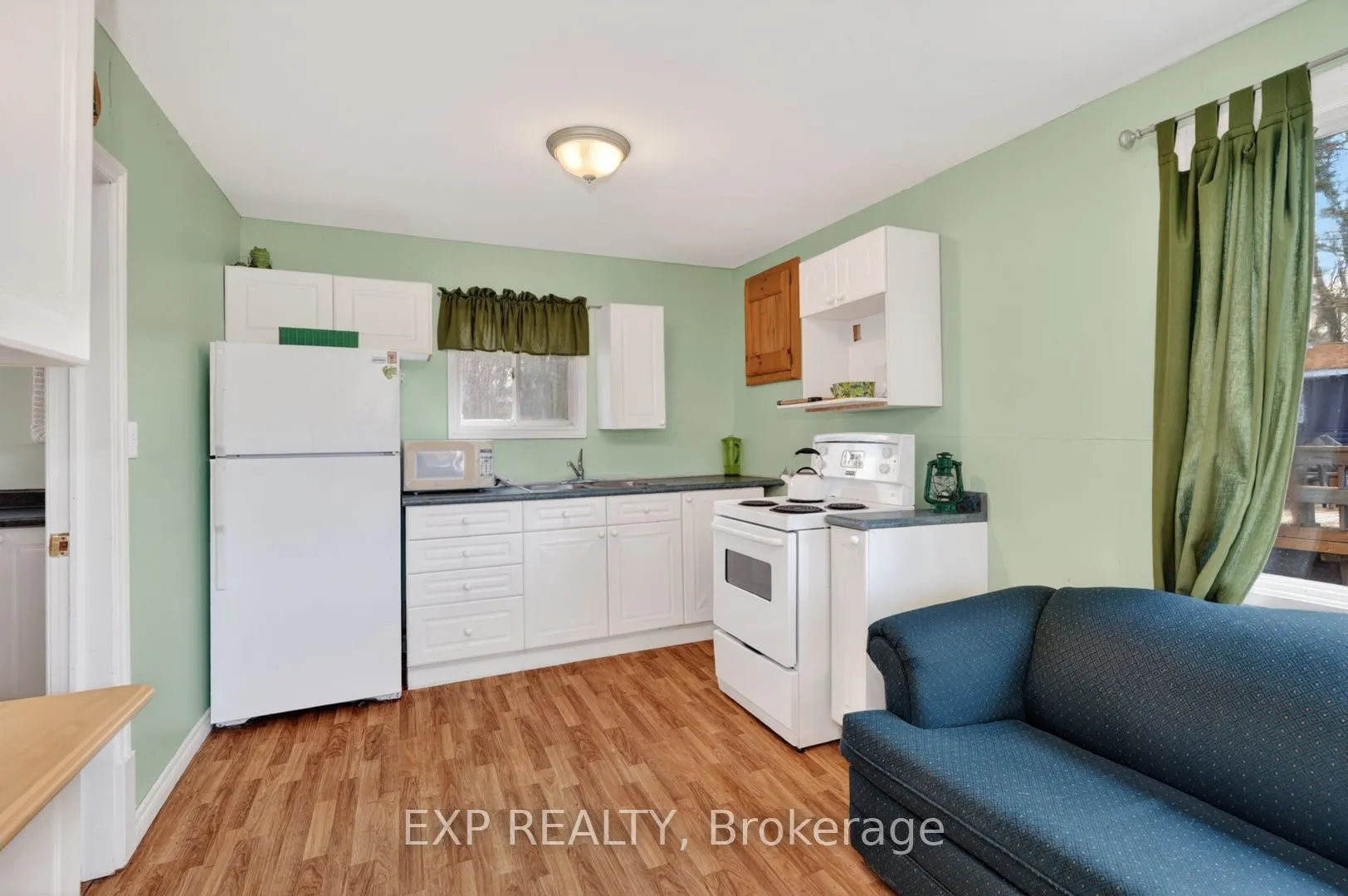 1039 Wonder Beach Road