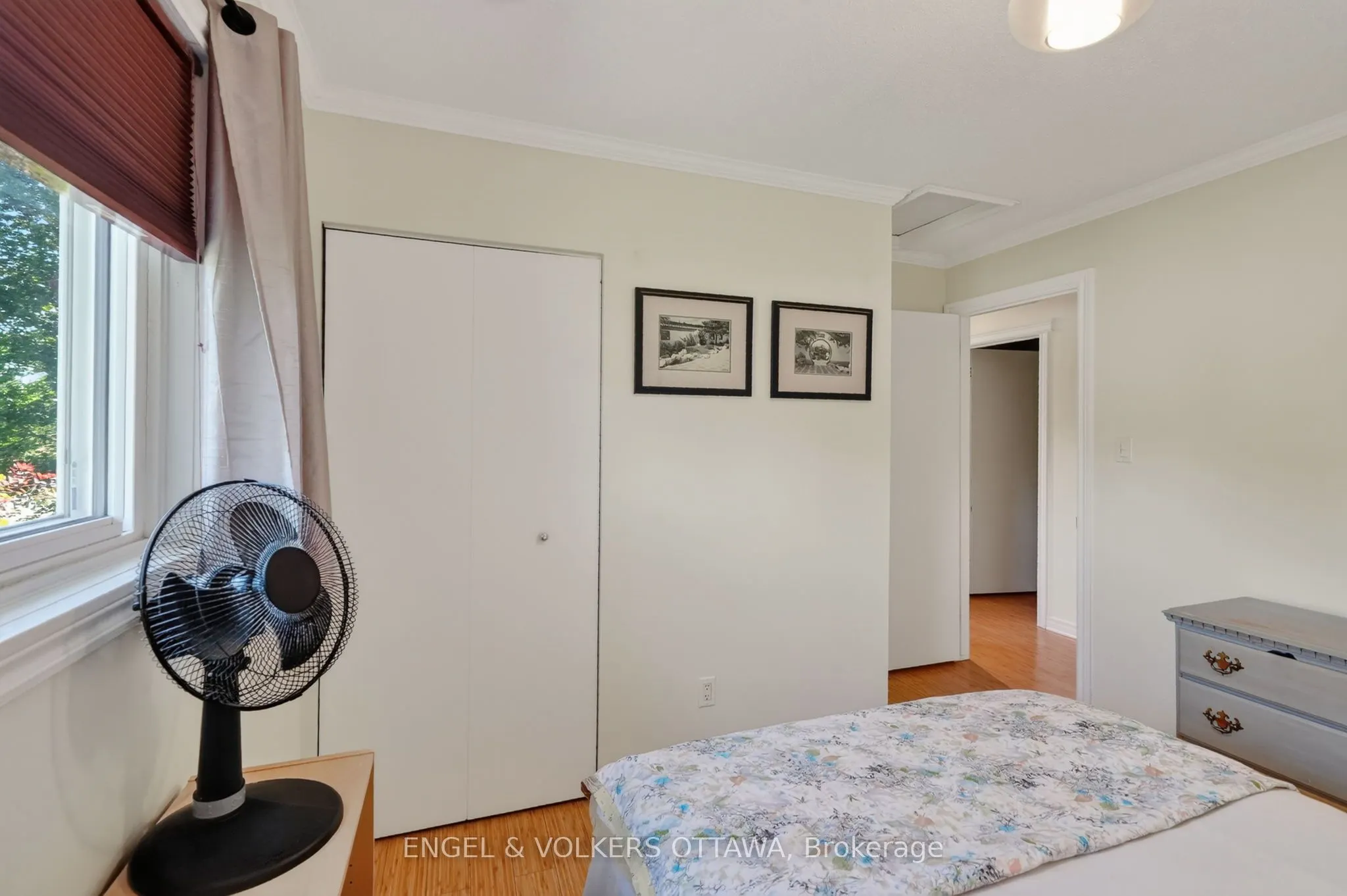 1124 Des Pommiers Street