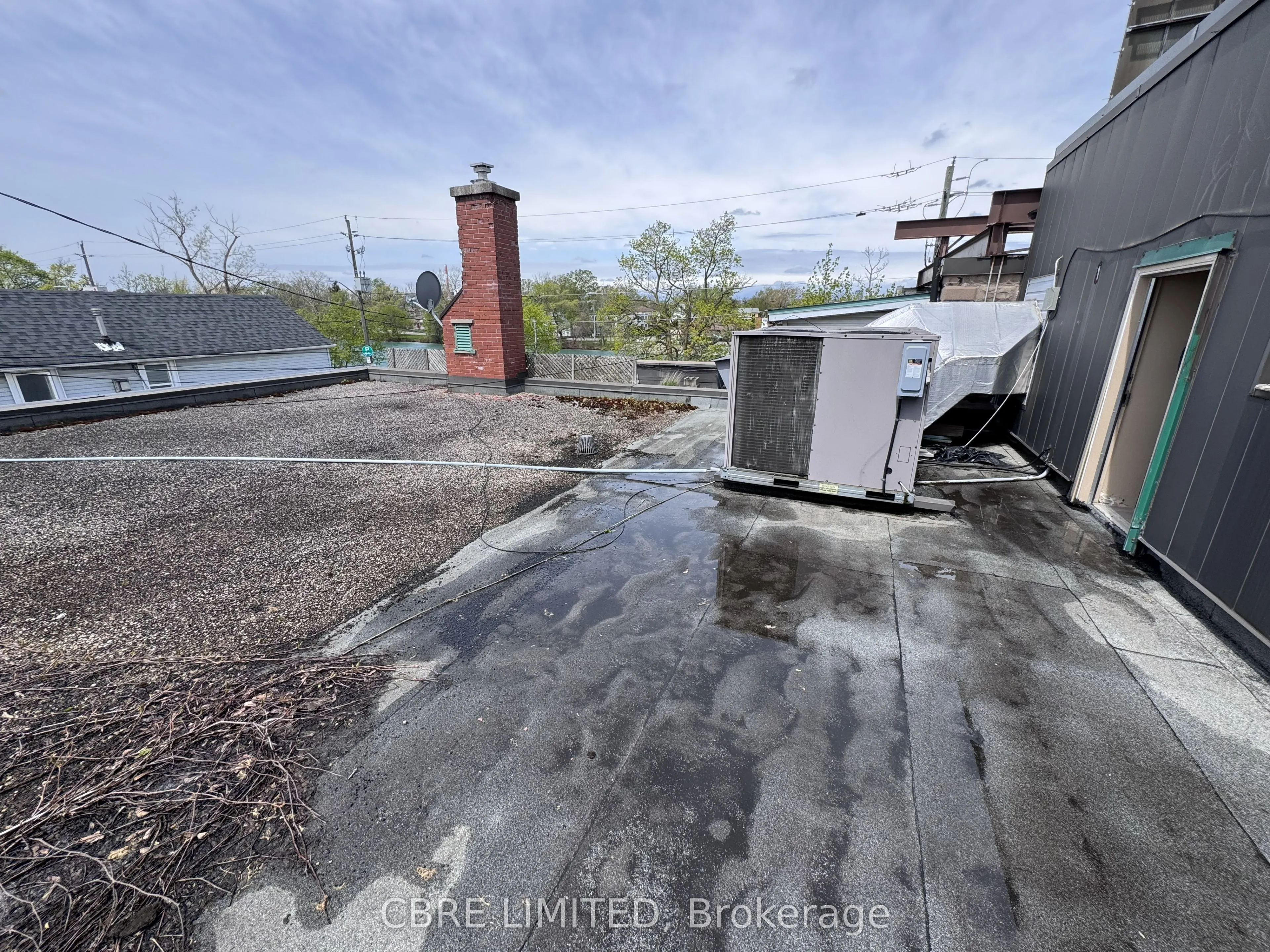 8170 Cummington Square W