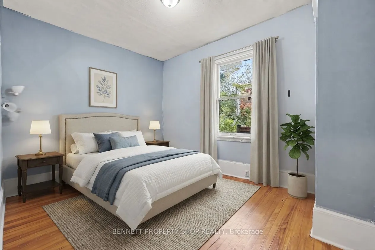 367 Sunnyside Avenue