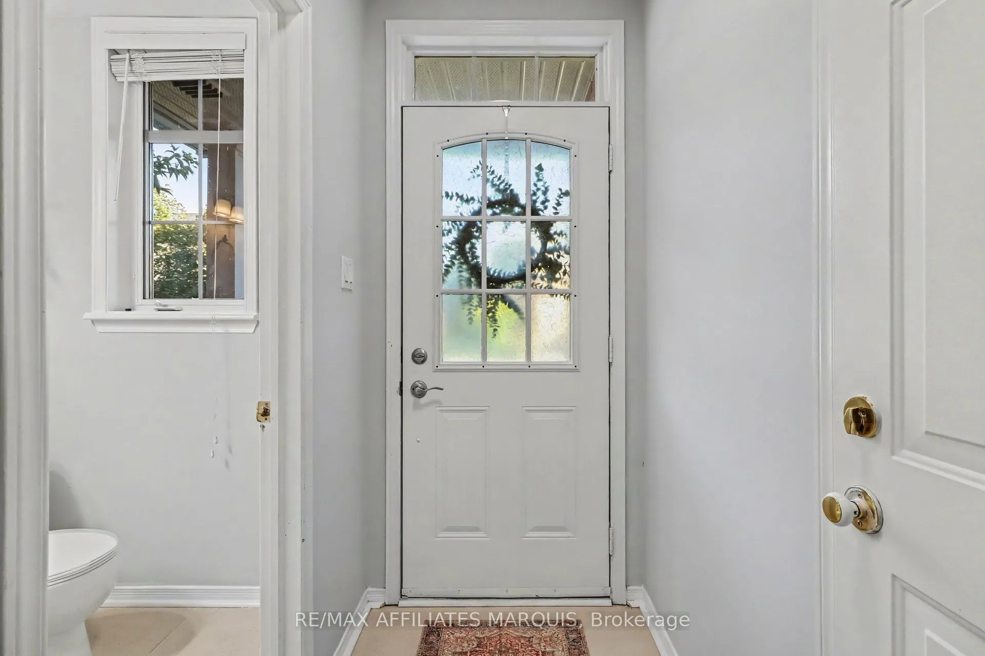160 Deercroft Avenue