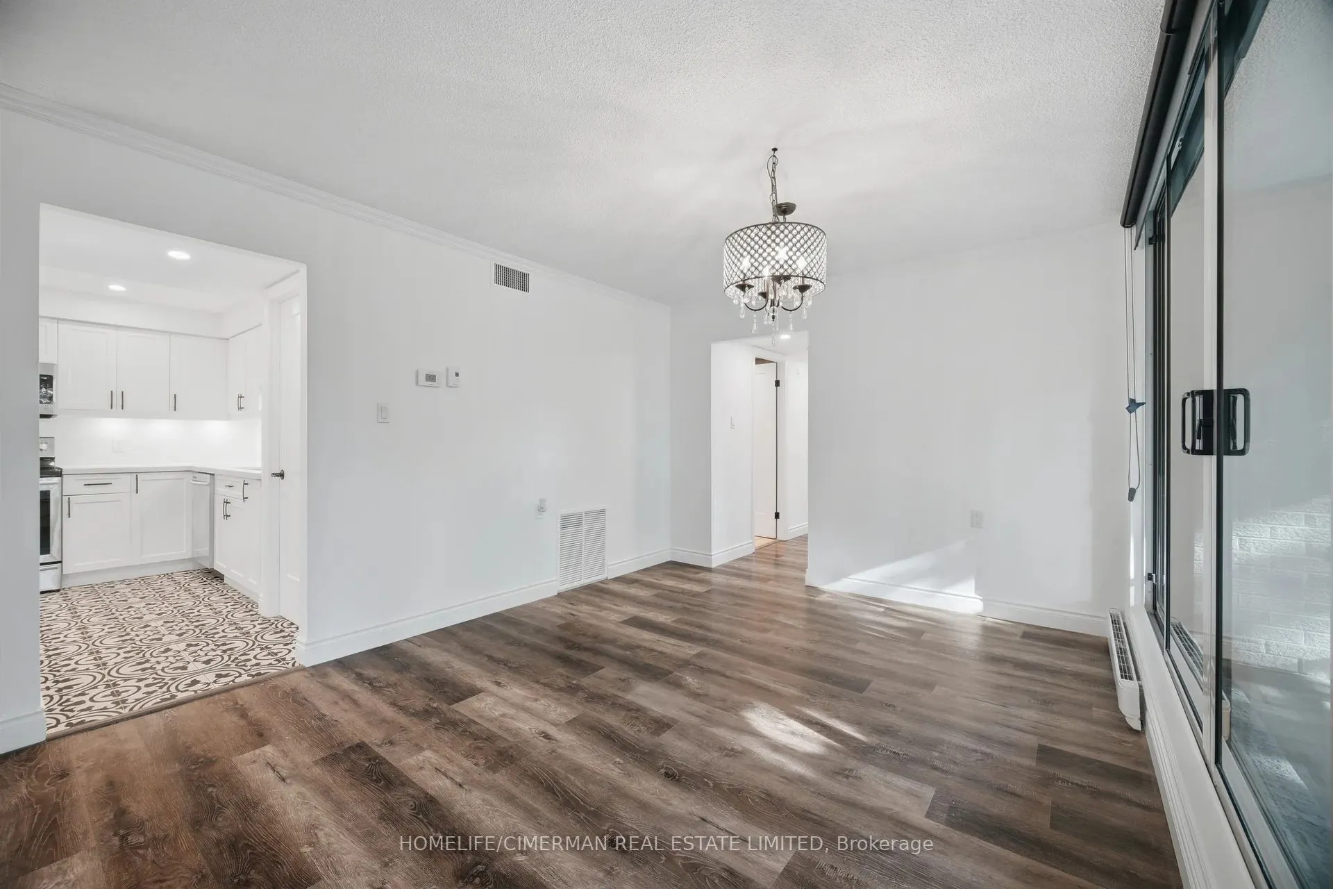 150 Wilson Street W #320