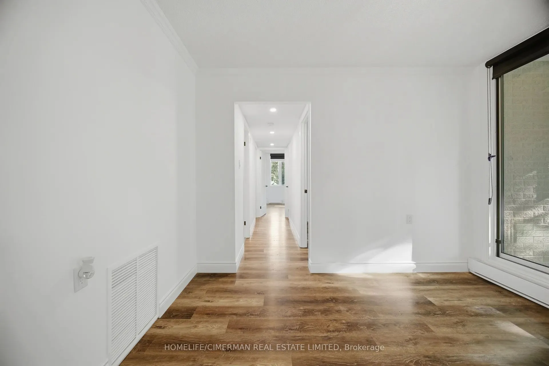 150 Wilson Street W #320