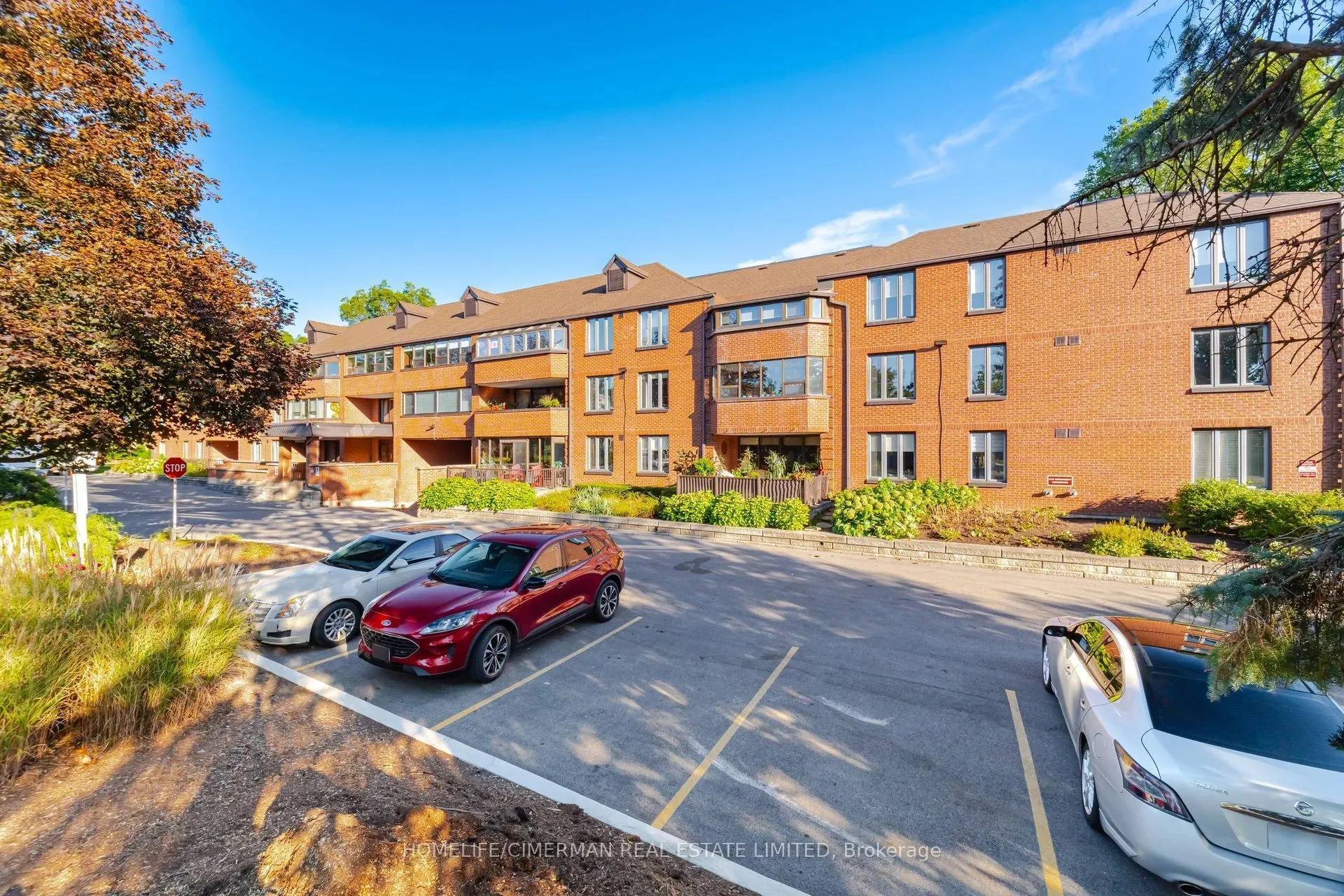 150 Wilson Street W #320
