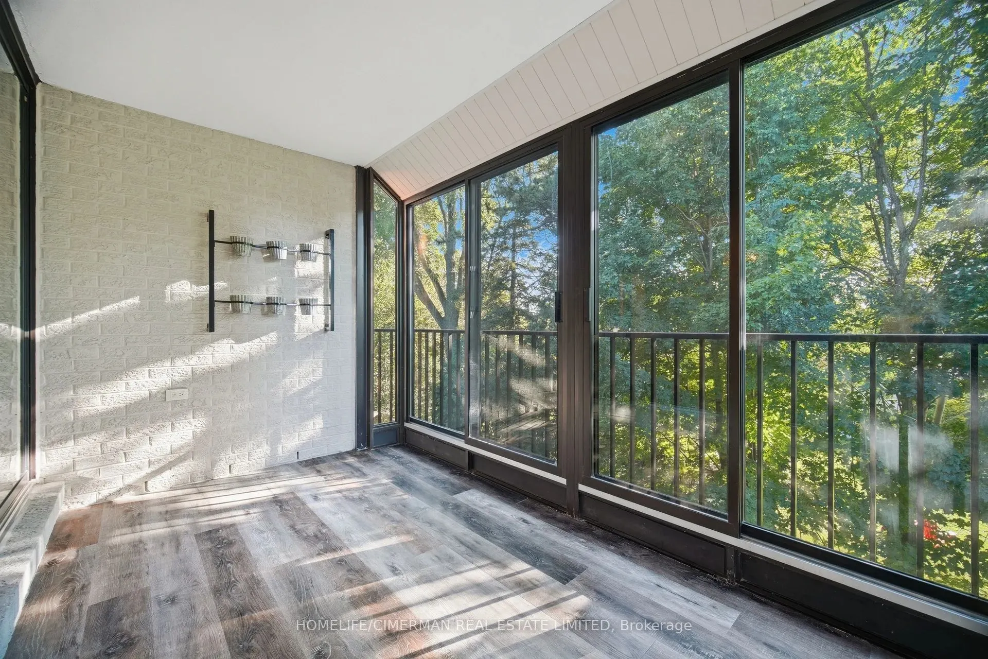 150 Wilson Street W #320