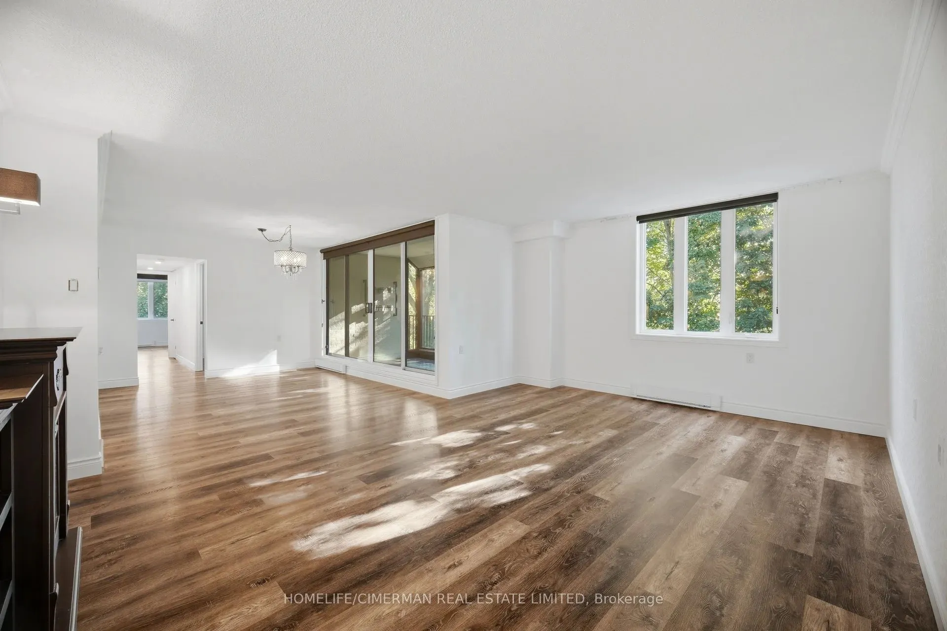 150 Wilson Street W #320