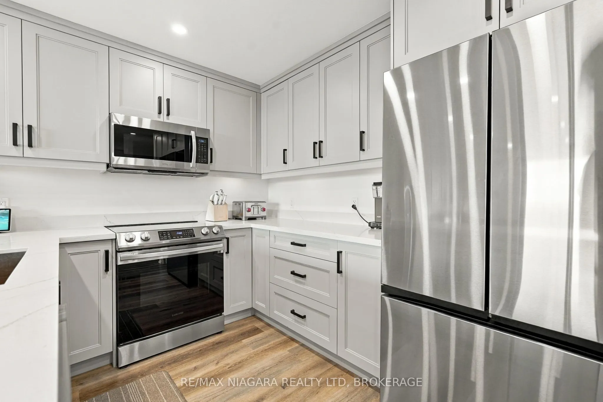 300B Fourth Avenue #509B