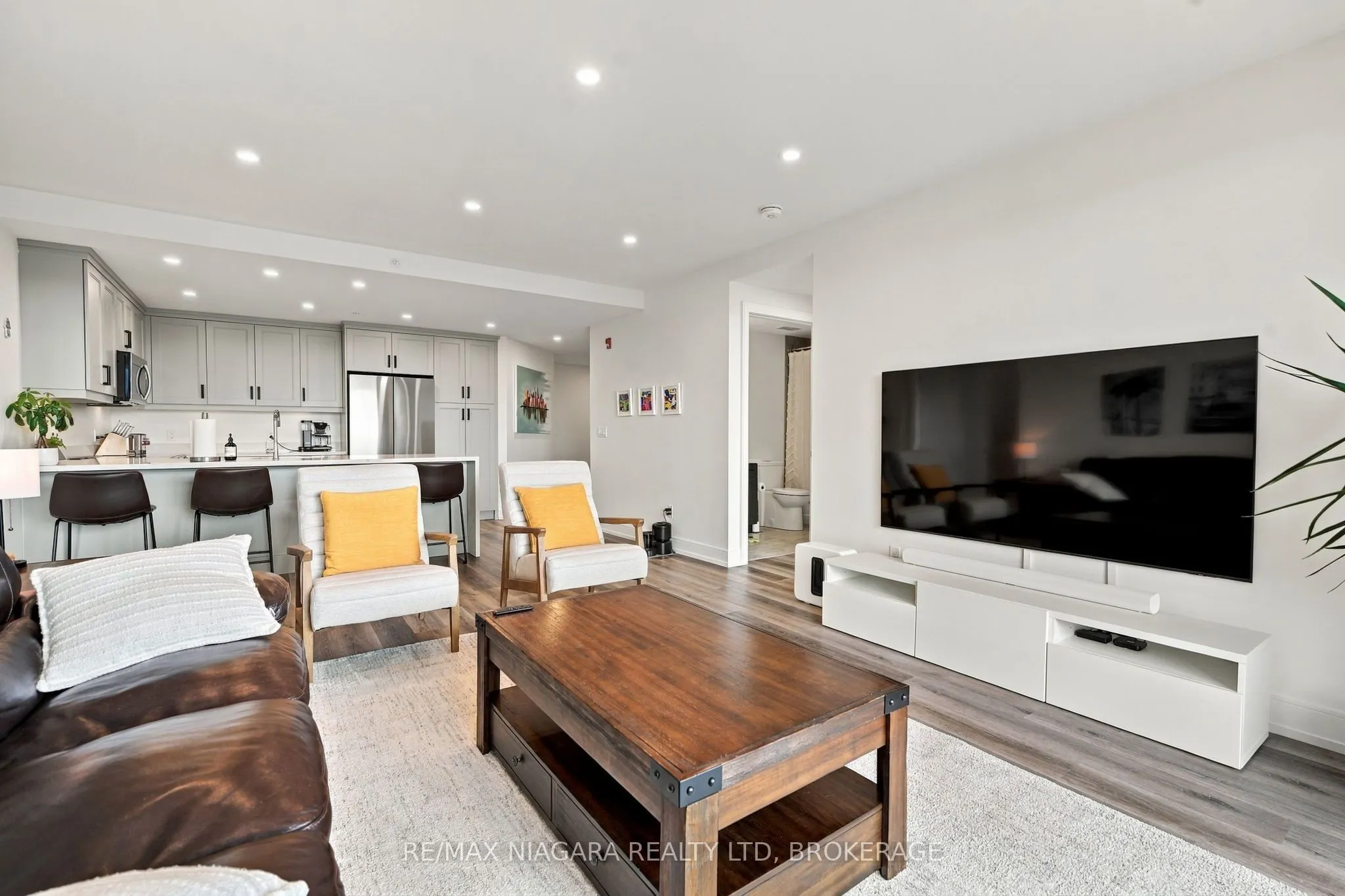 300B Fourth Avenue #509B