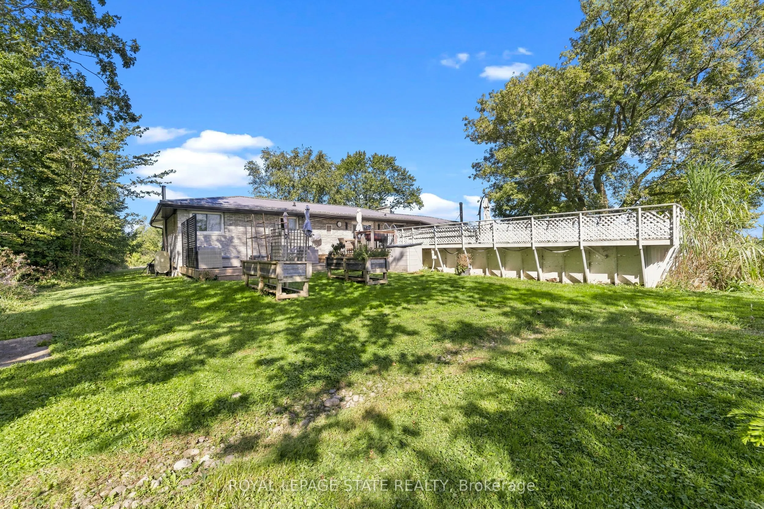 380 Haldimand Trail