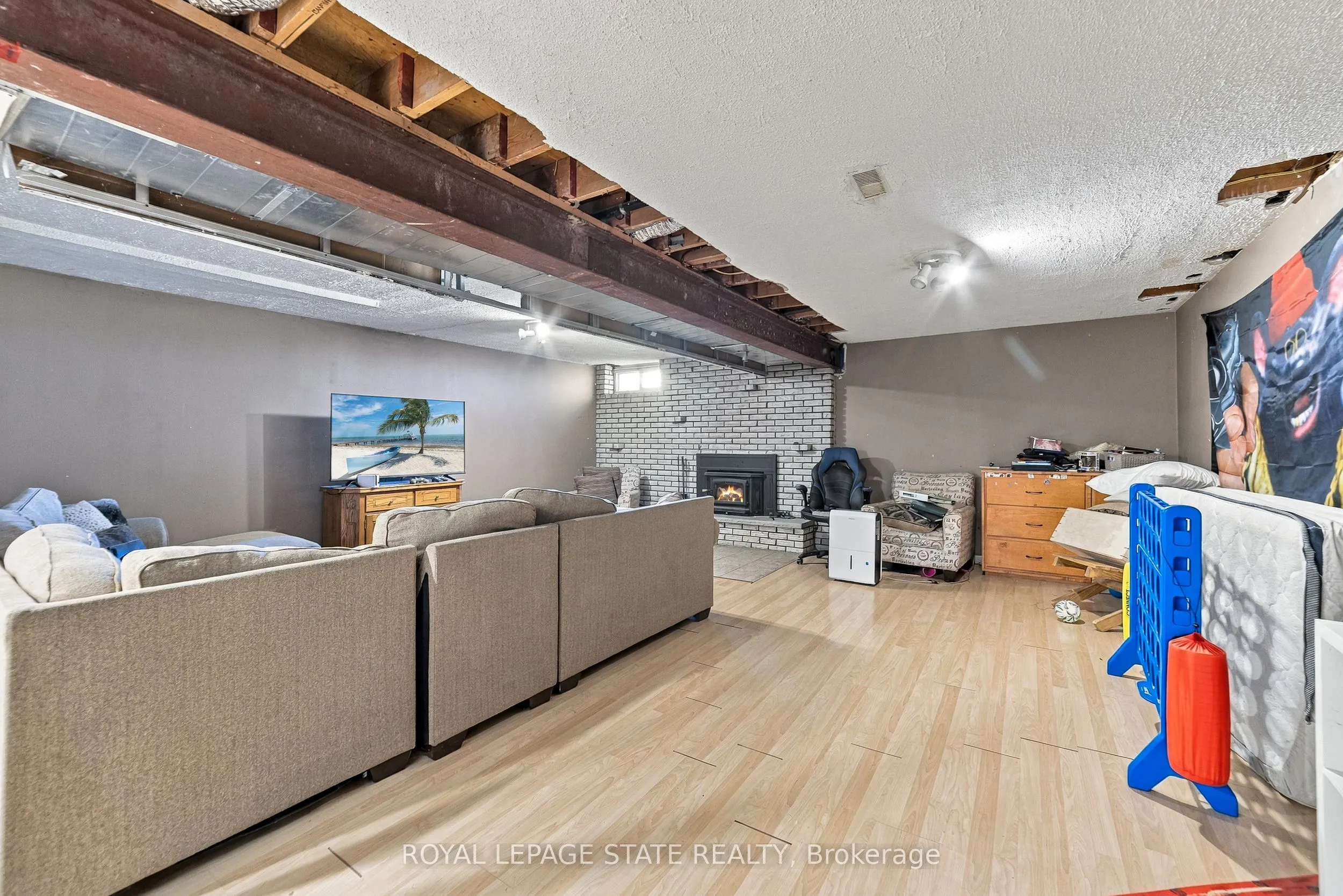 380 Haldimand Trail