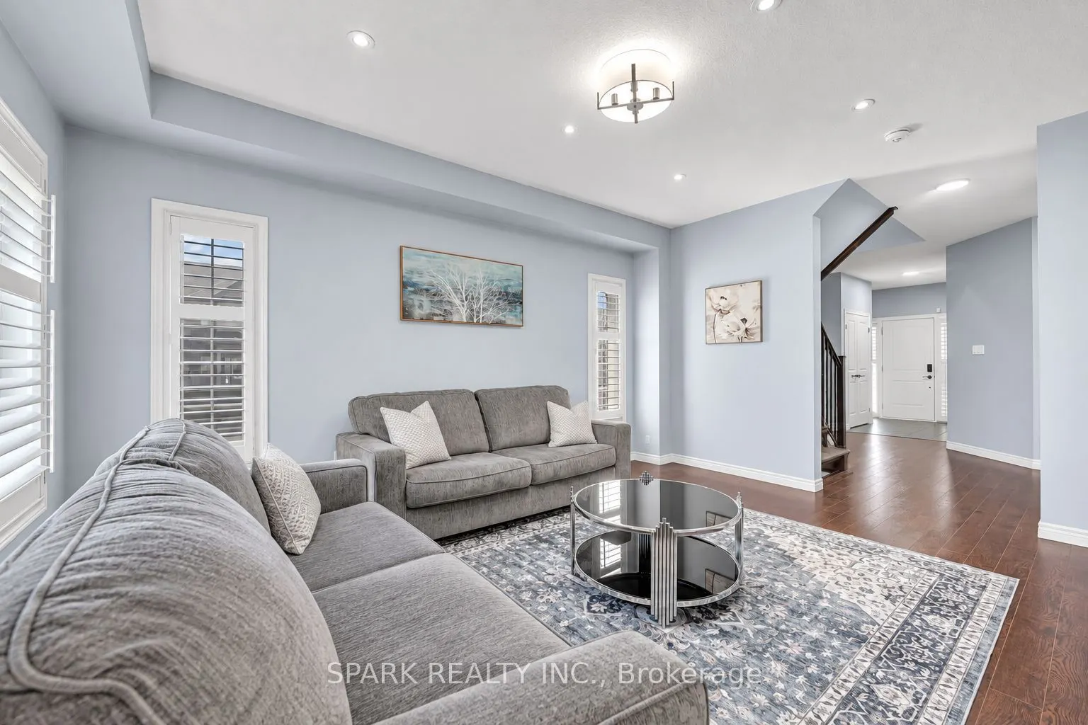 4 Cutts Crescent