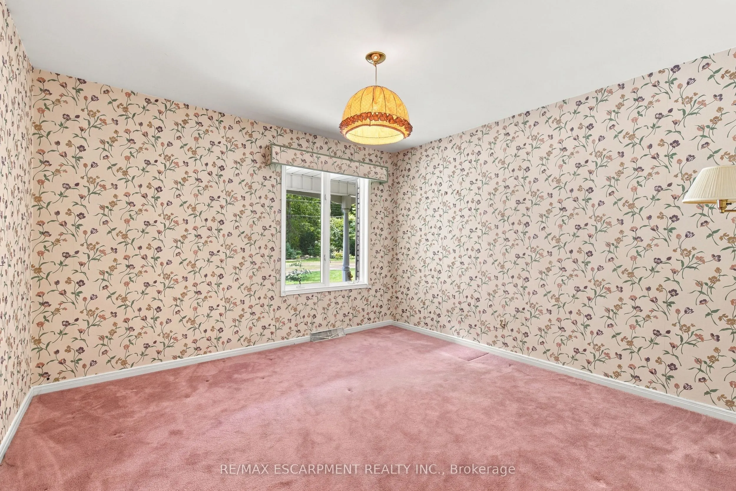 26 Leslie Drive