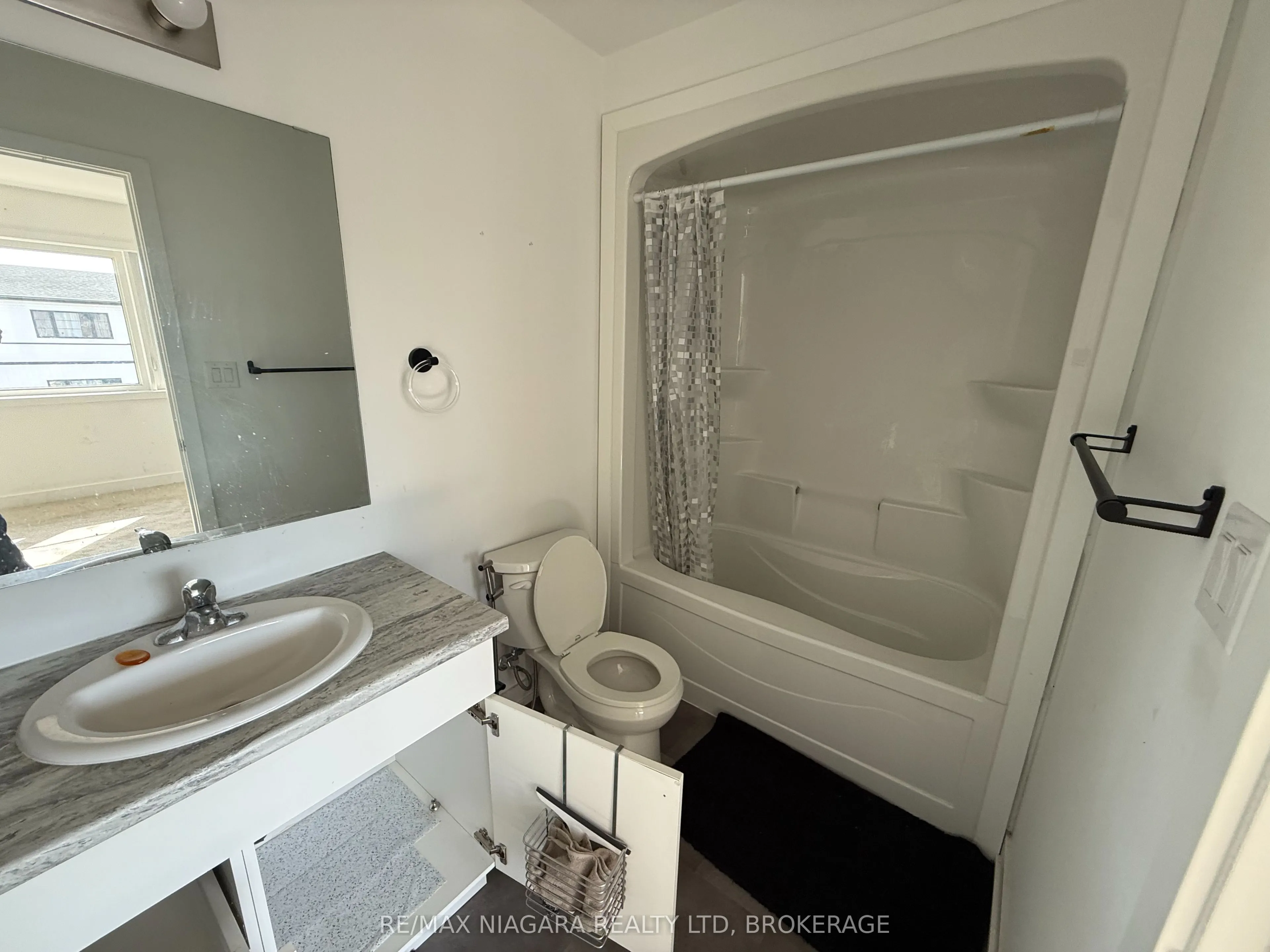 4263 Fourth Avenue #824
