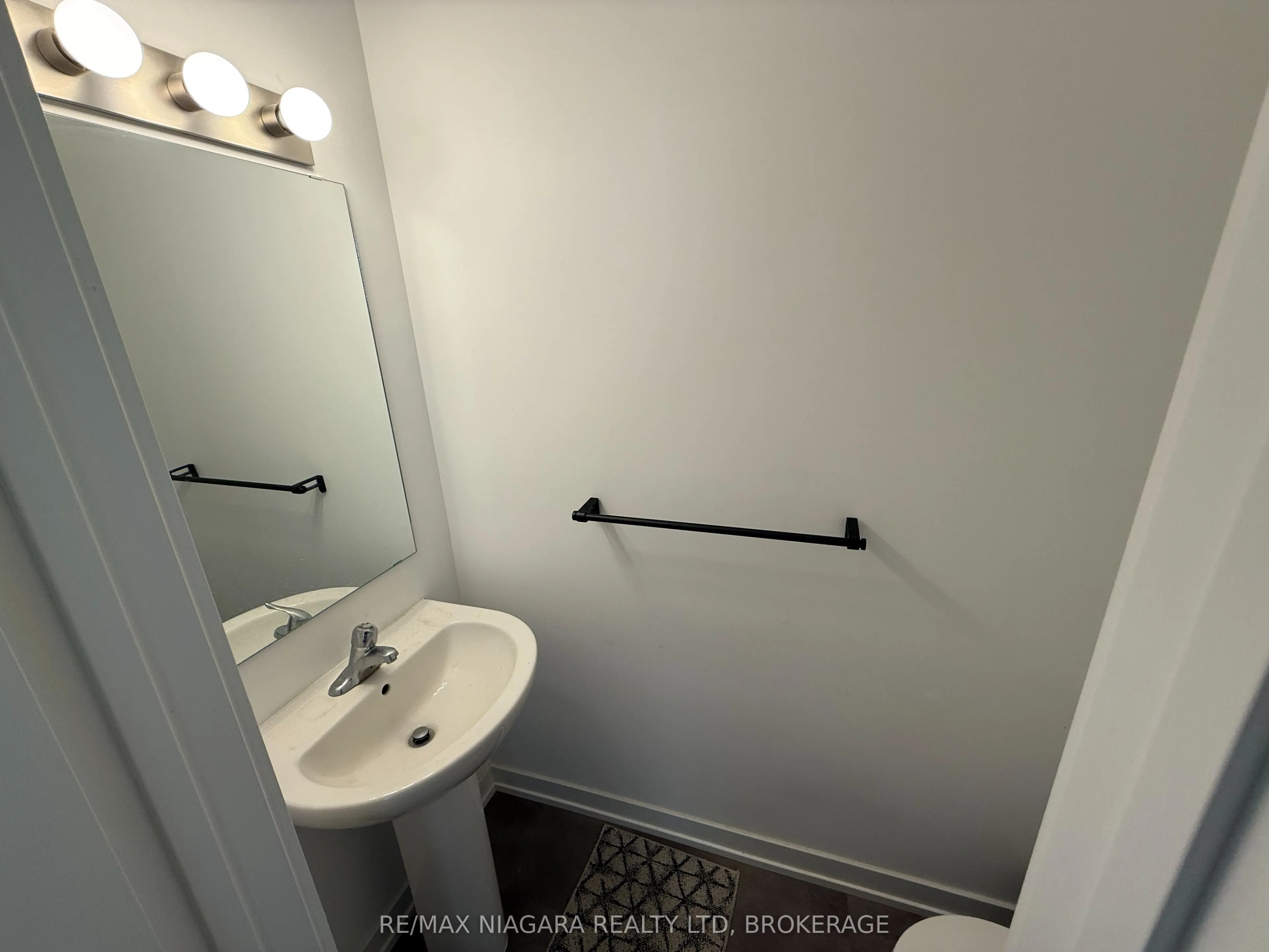4263 Fourth Avenue #824