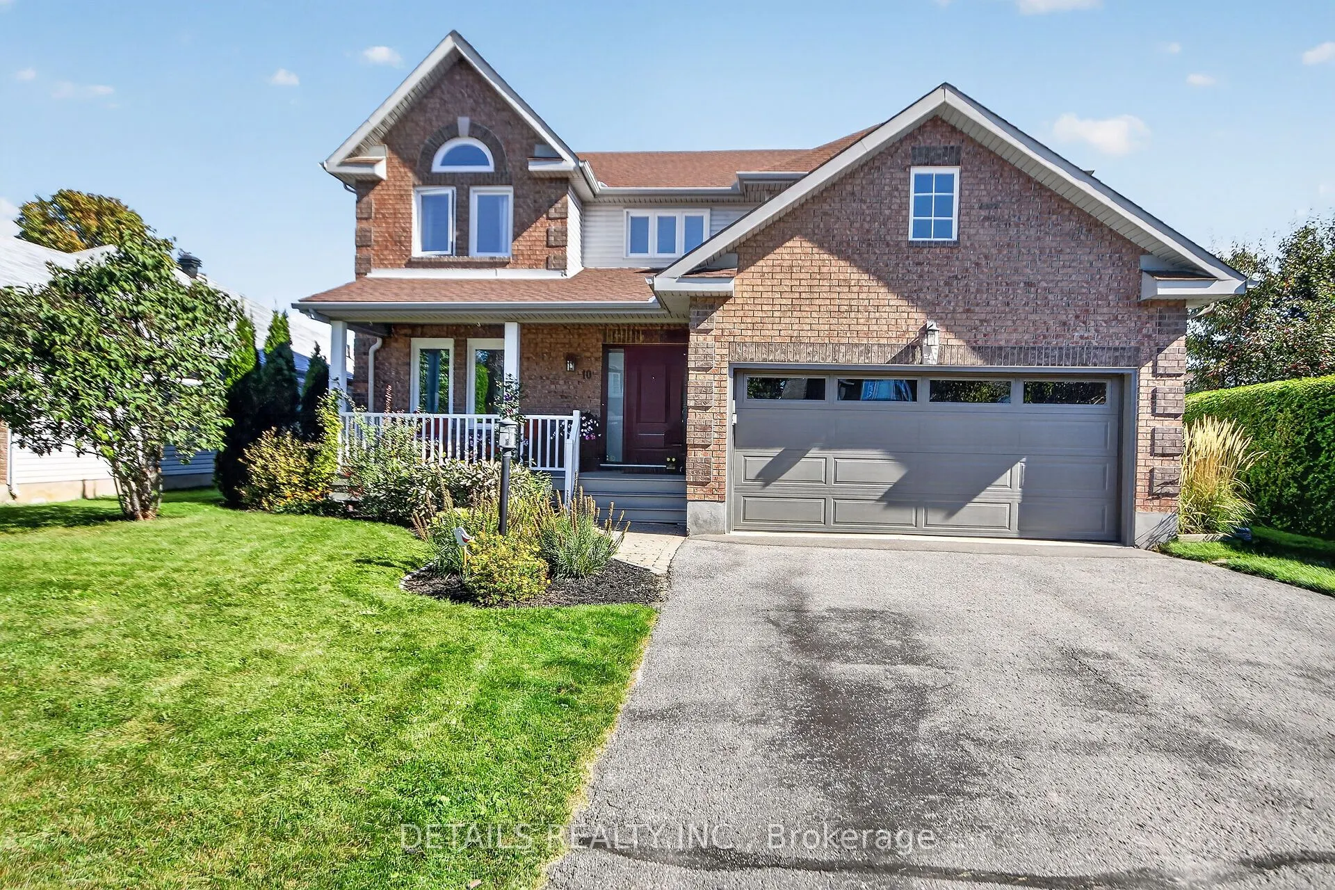 10 Forest Creek Drive
