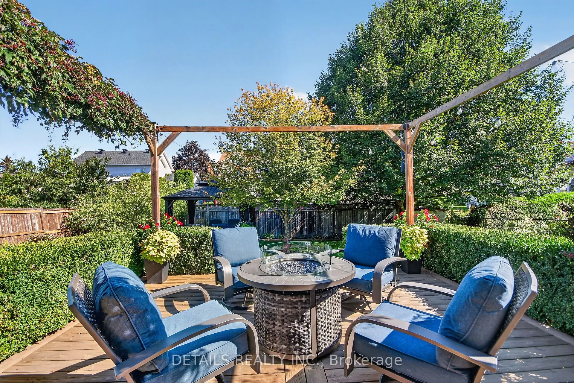 10 Forest Creek Drive