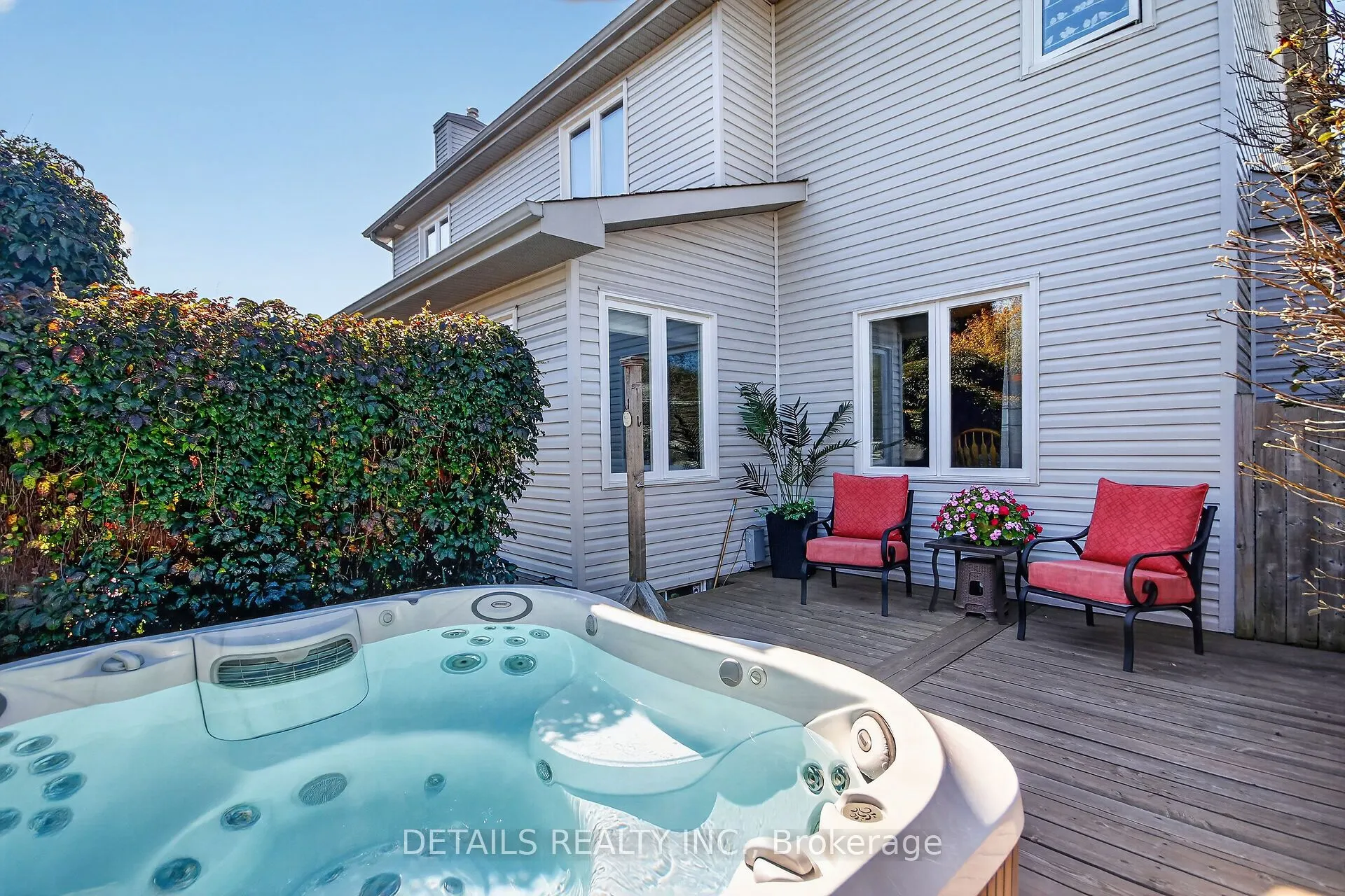 10 Forest Creek Drive