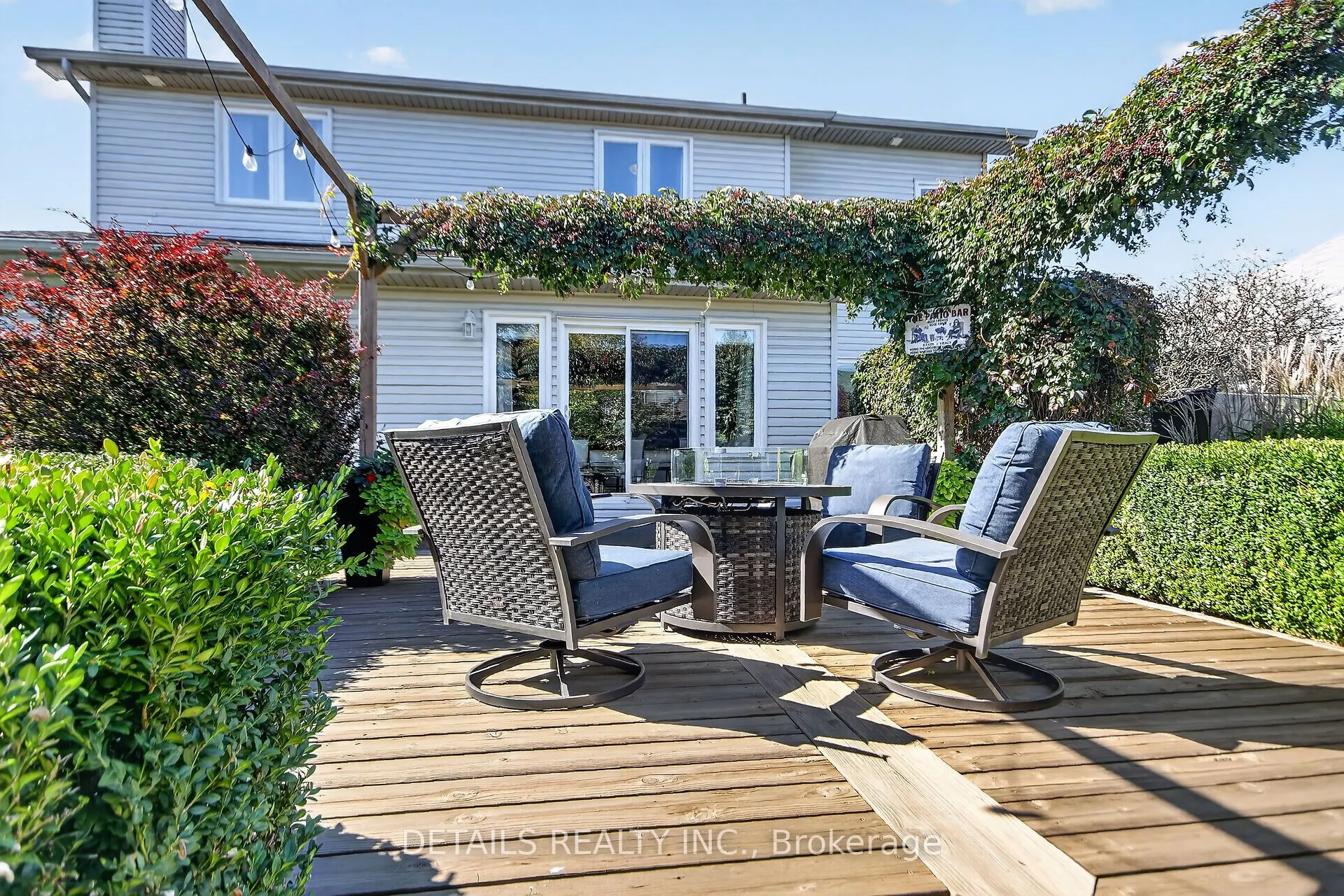 10 Forest Creek Drive