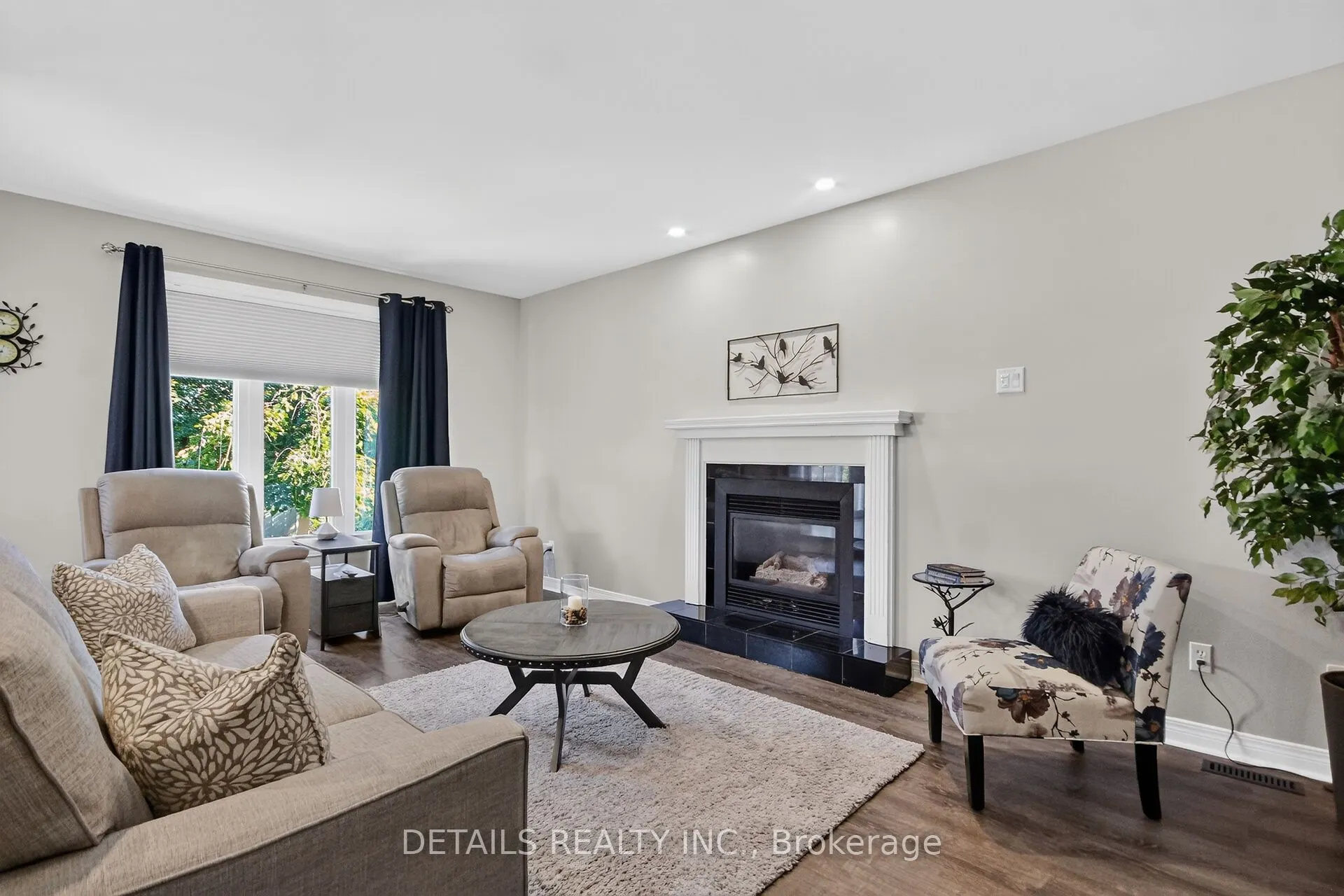 10 Forest Creek Drive