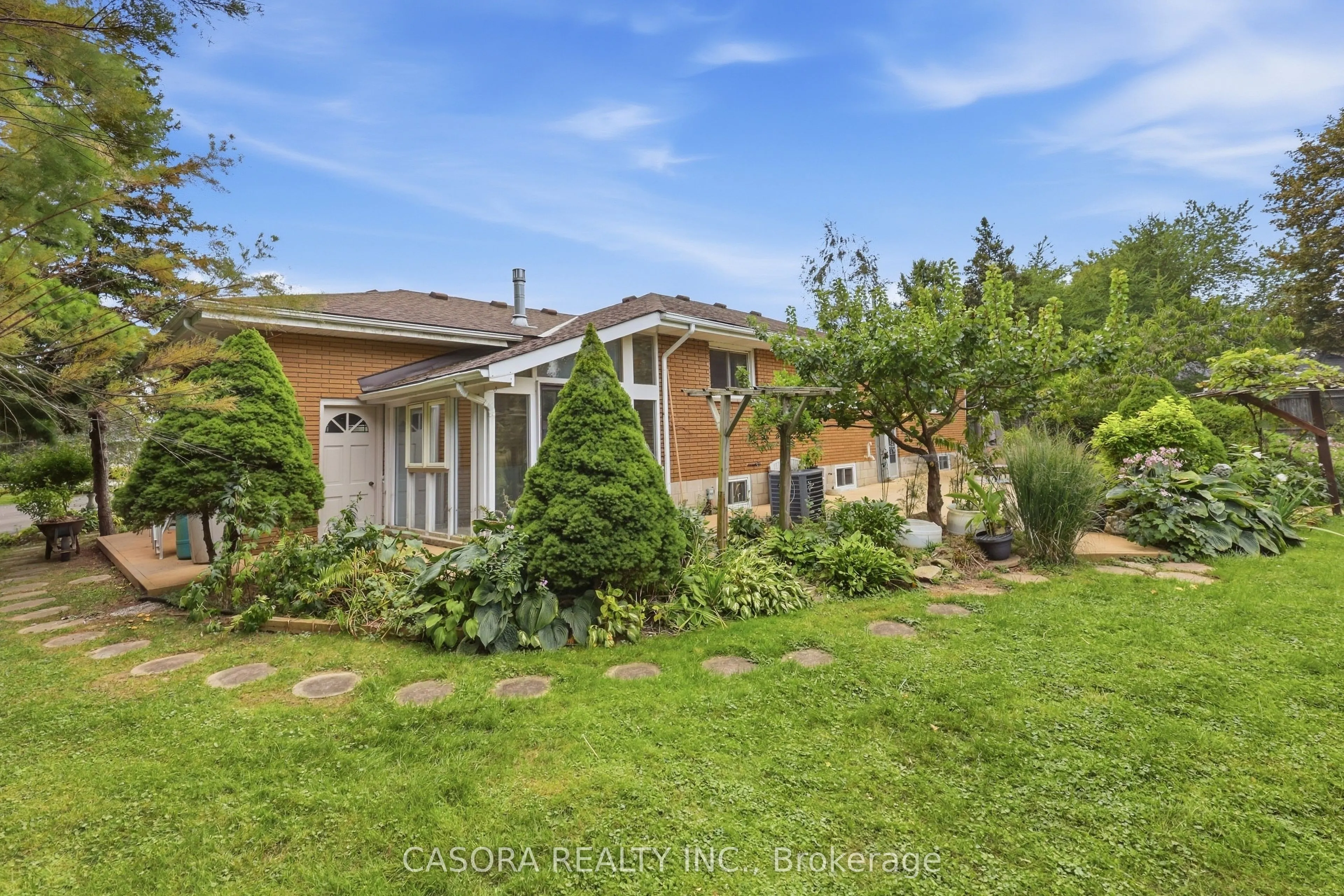 4 Kew Court