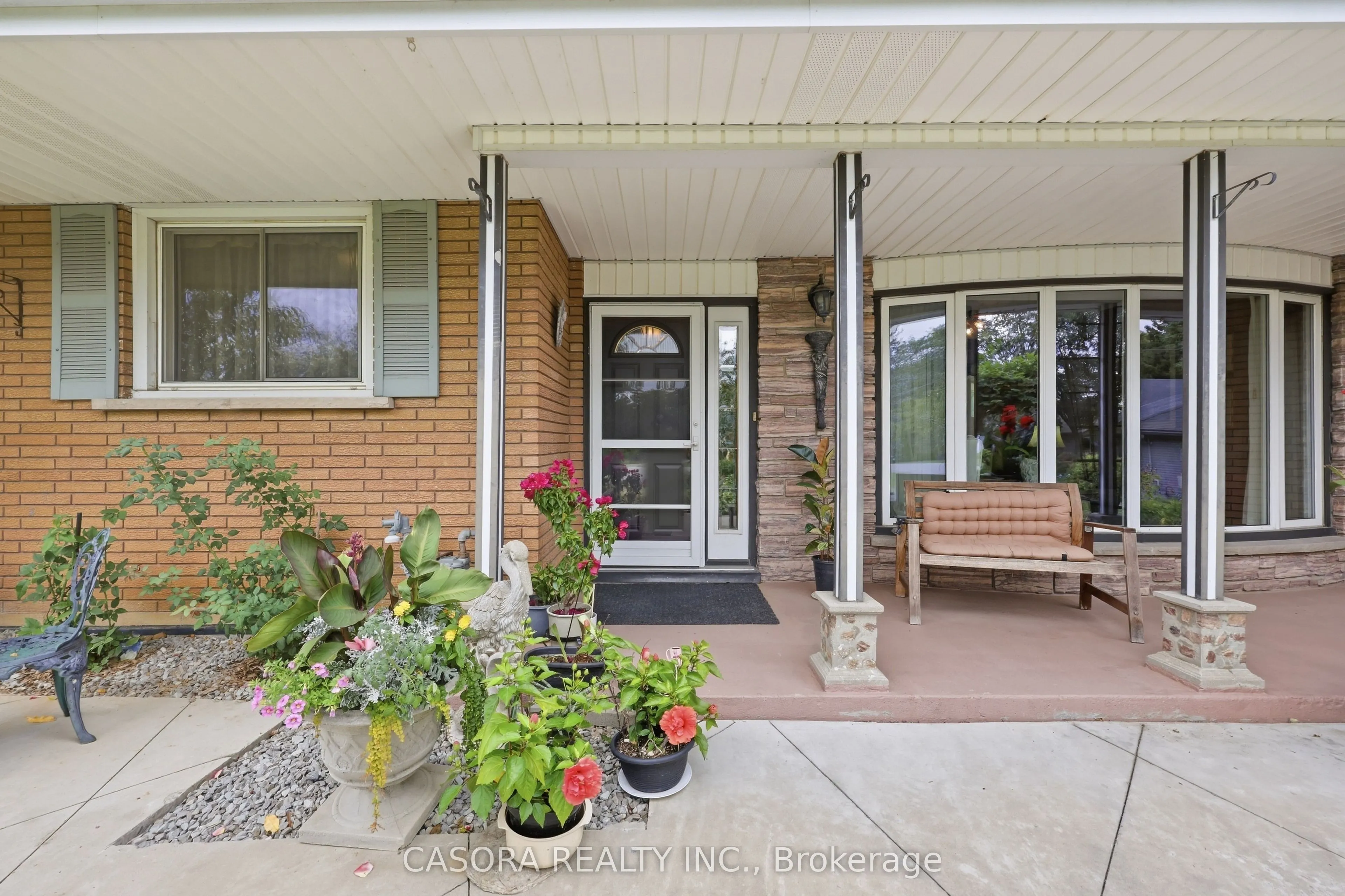 4 Kew Court