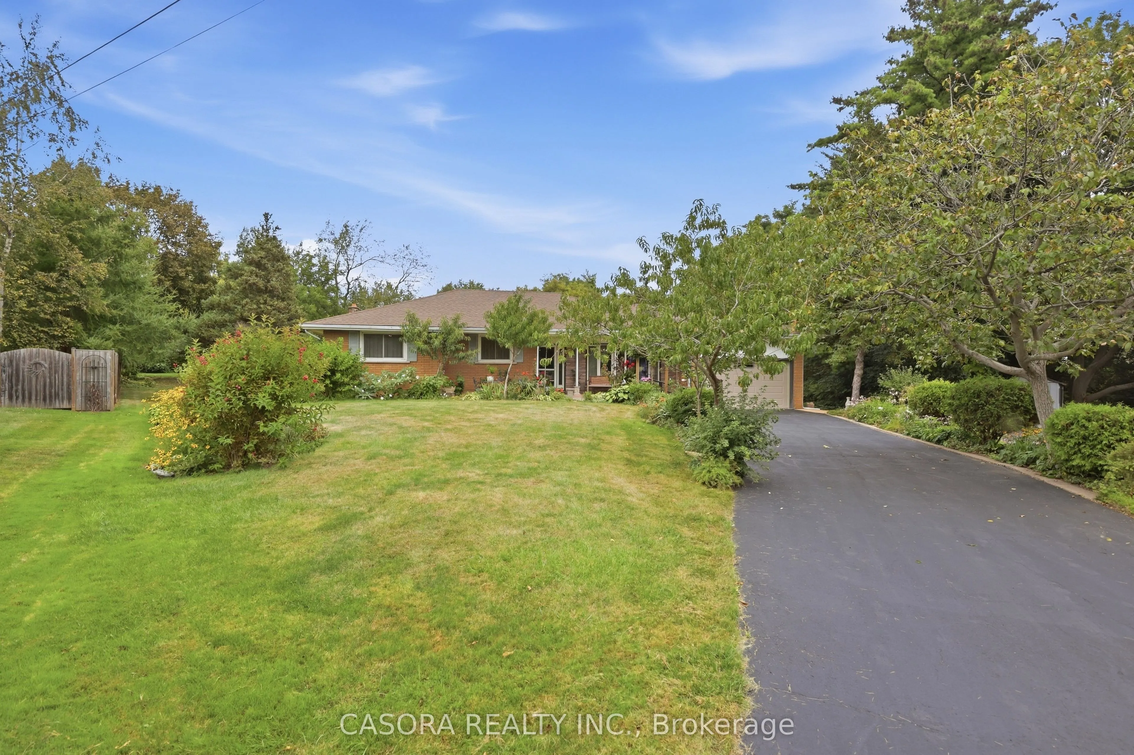 4 Kew Court