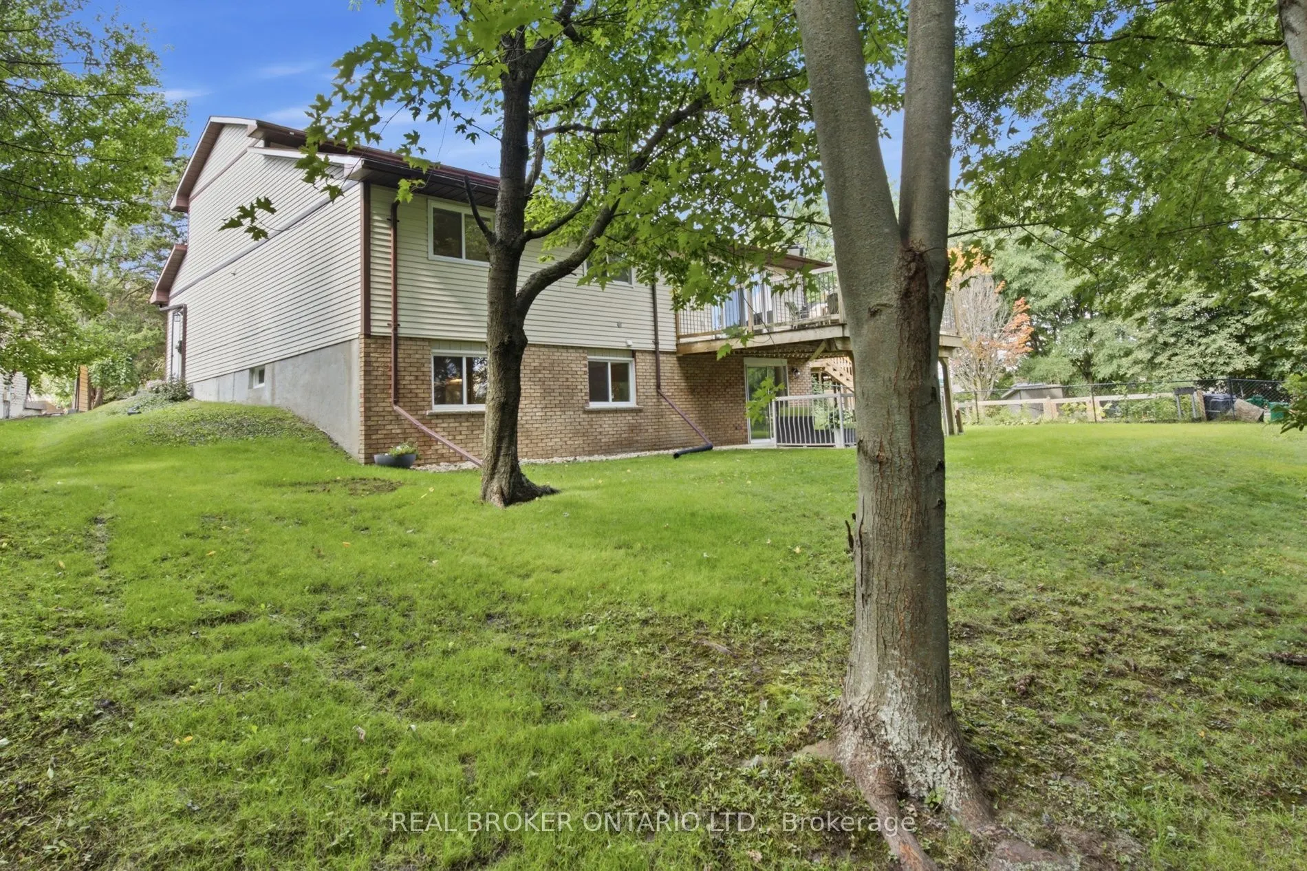 22 Ripley Crescent