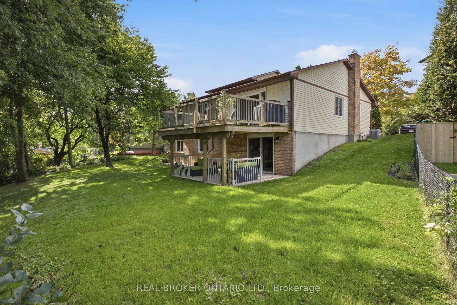 22 Ripley Crescent