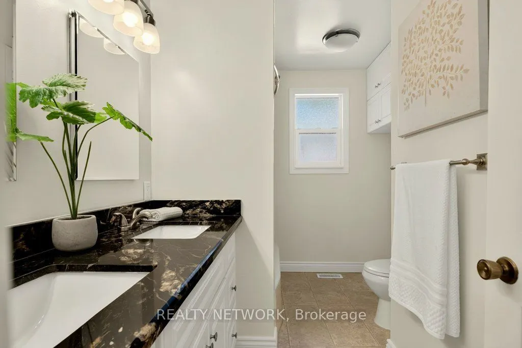 32 Beechwood Avenue
