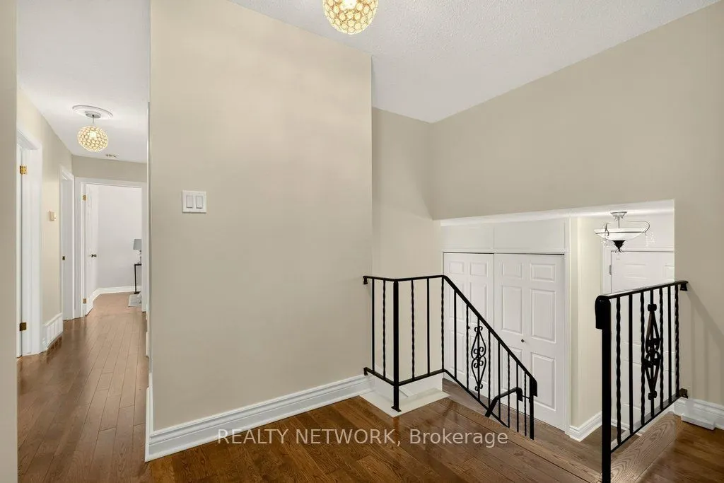 32 Beechwood Avenue