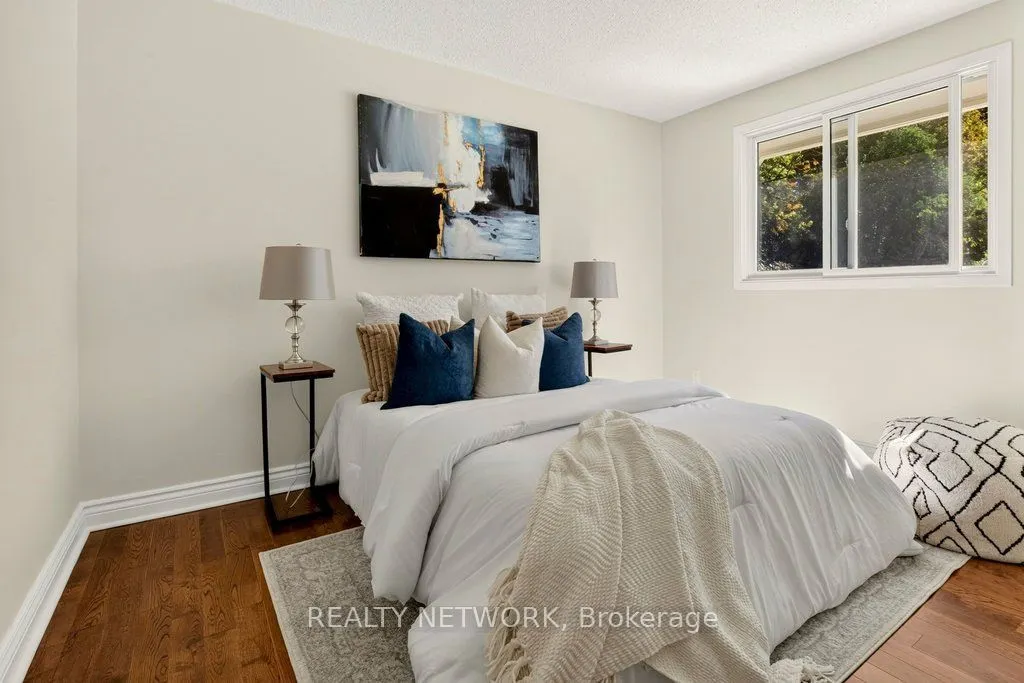 32 Beechwood Avenue