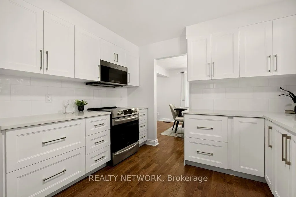 32 Beechwood Avenue