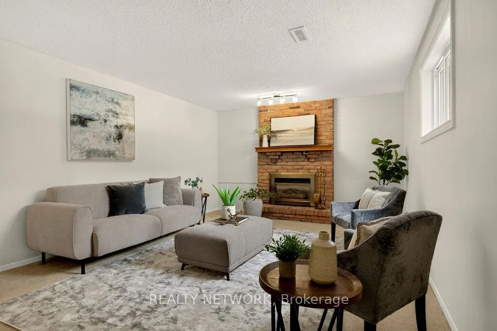 32 Beechwood Avenue