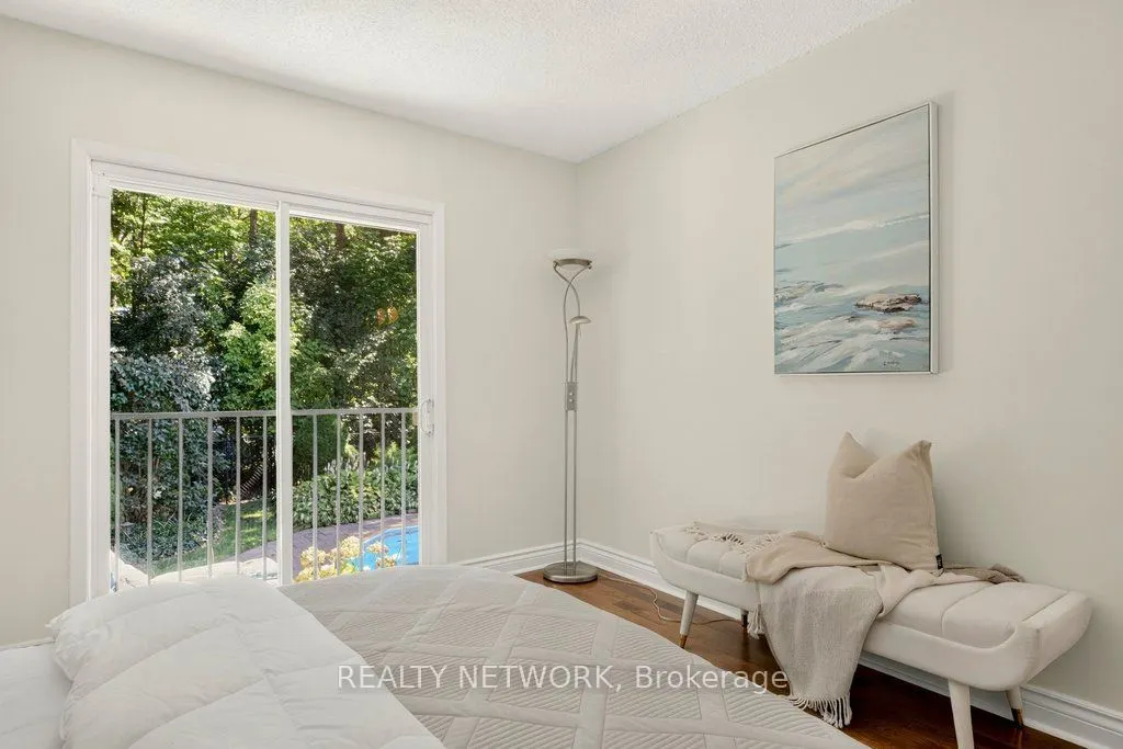 32 Beechwood Avenue