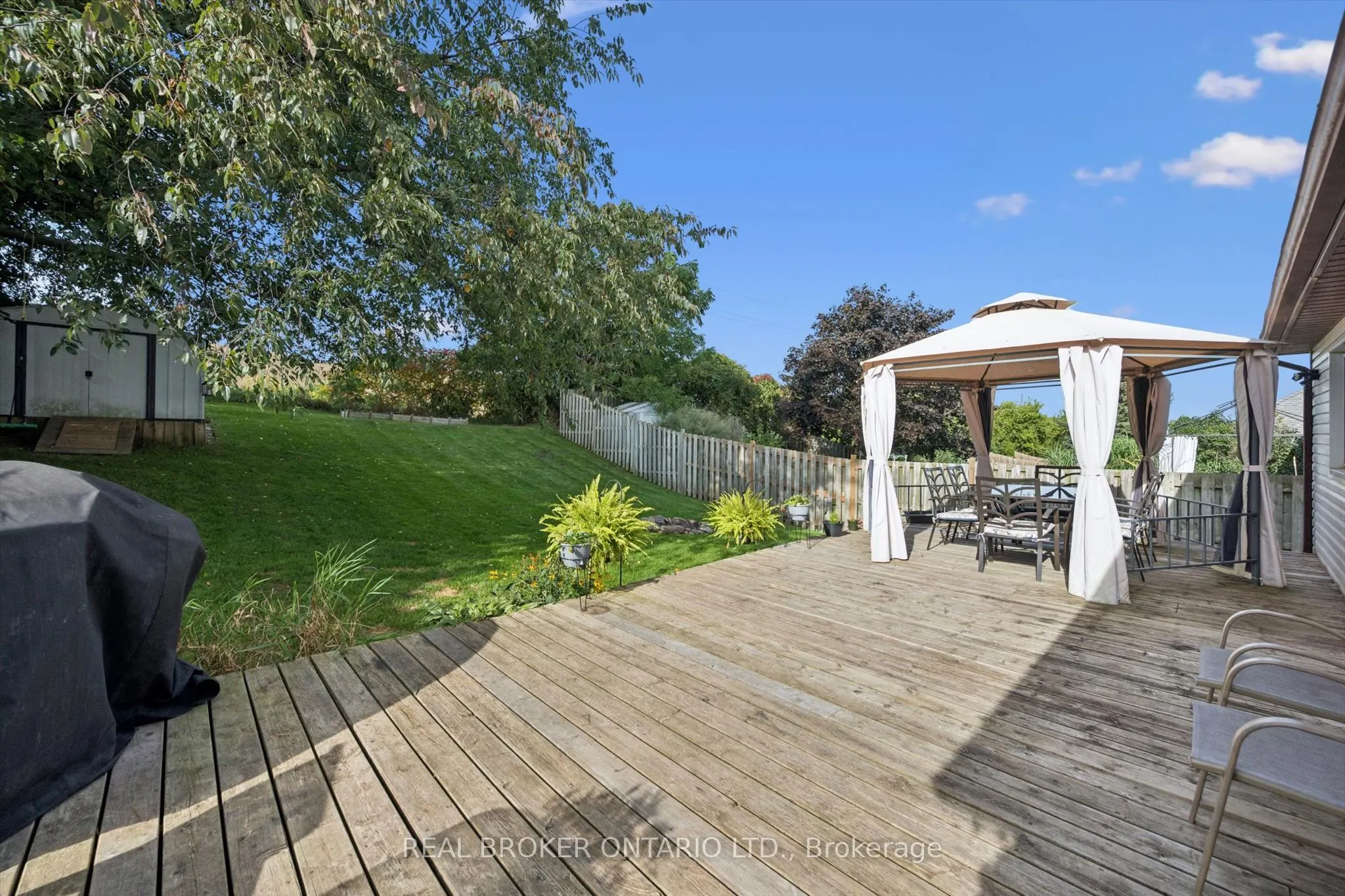 108 Canrobert Street