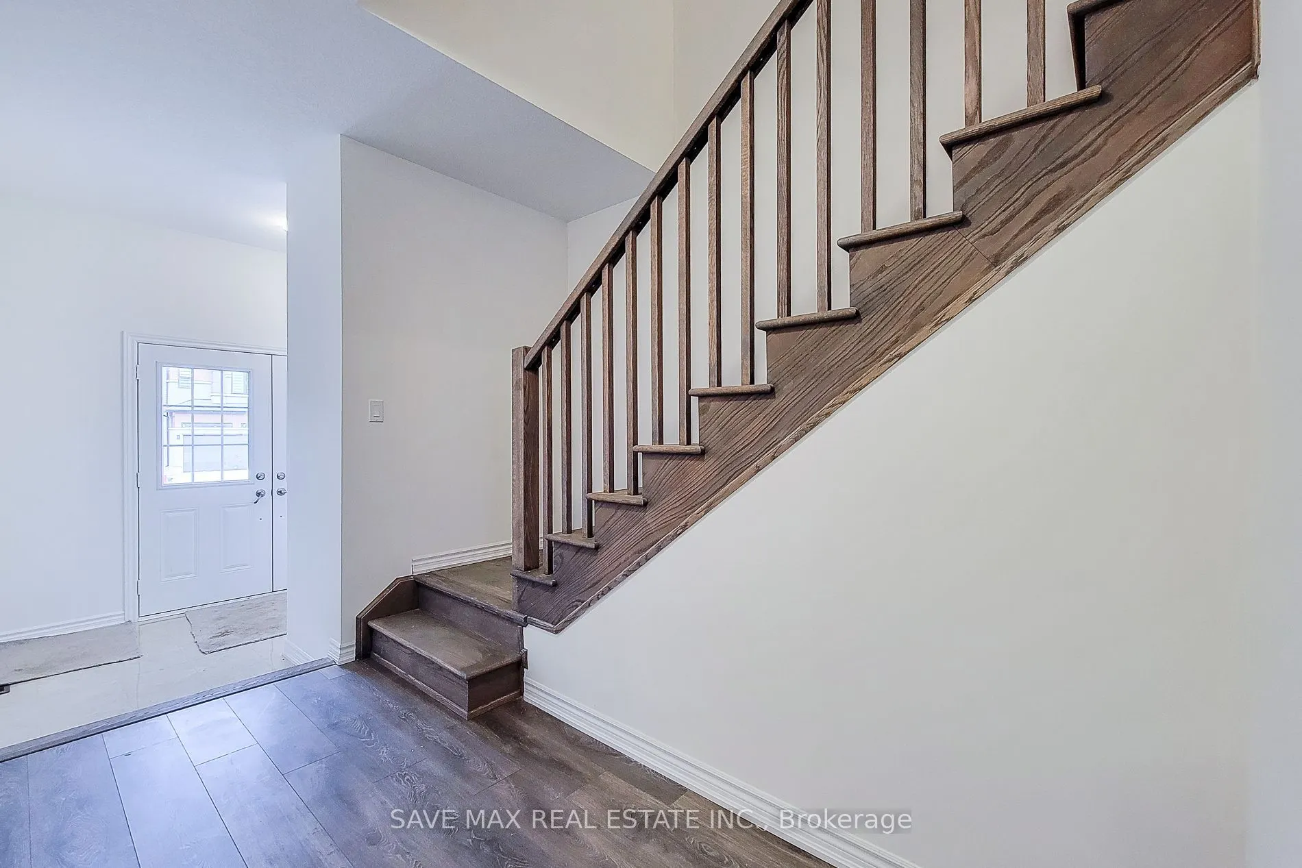 62 Hitchman st Street N