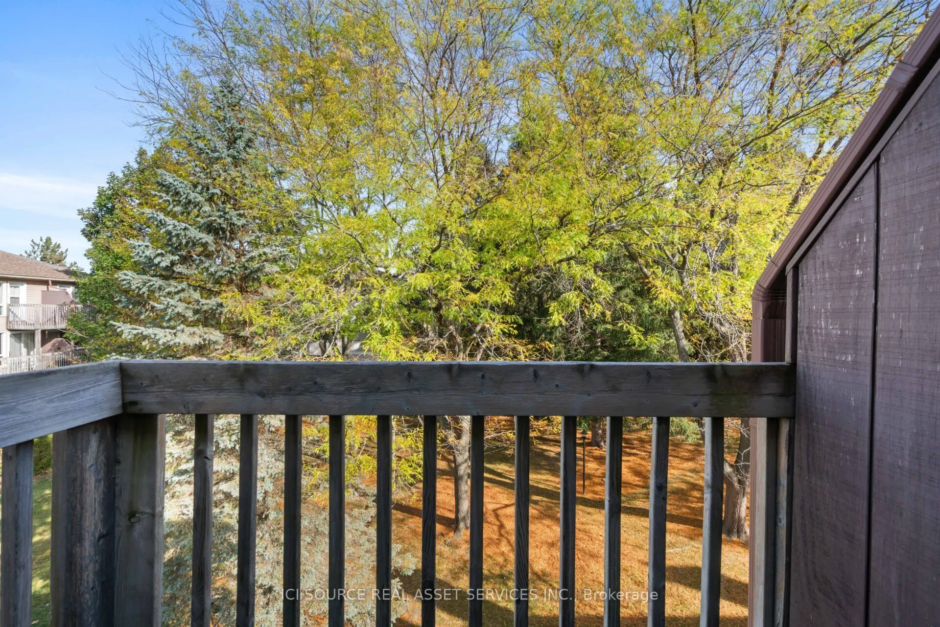 6754B Jeanne-d'Arc Boulevard N #1