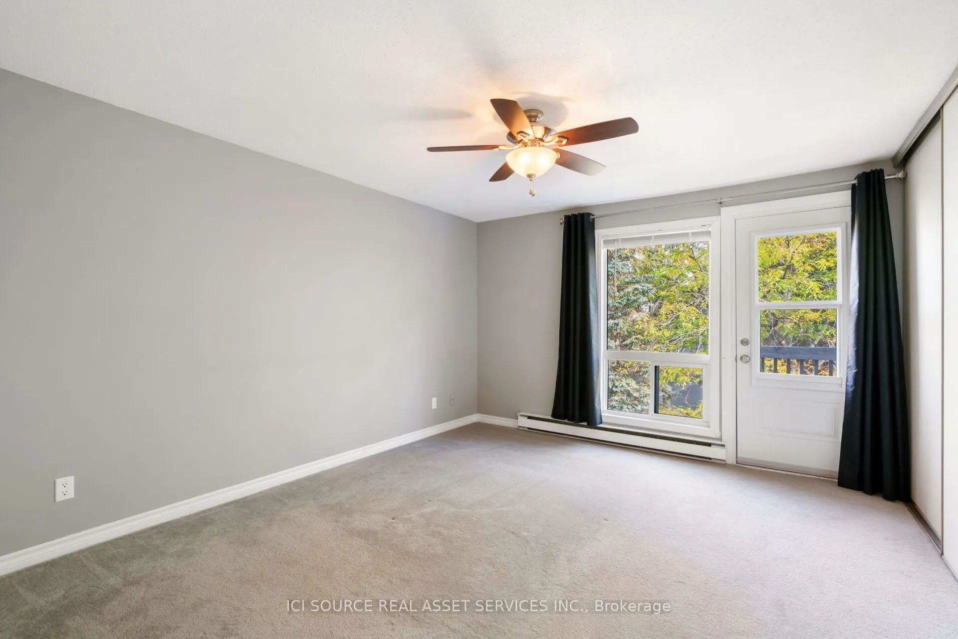 6754B Jeanne-d'Arc Boulevard N #1