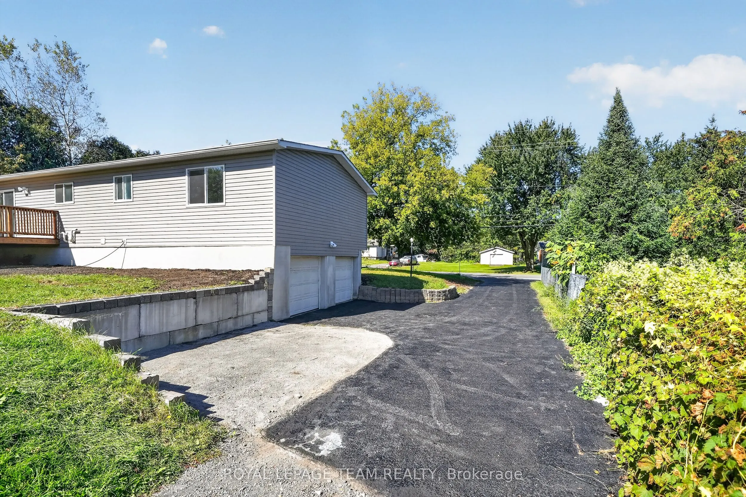 6614 Parkway Road