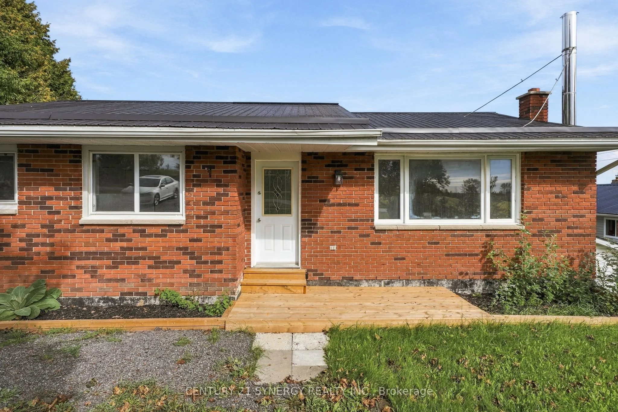 696 Whites Road