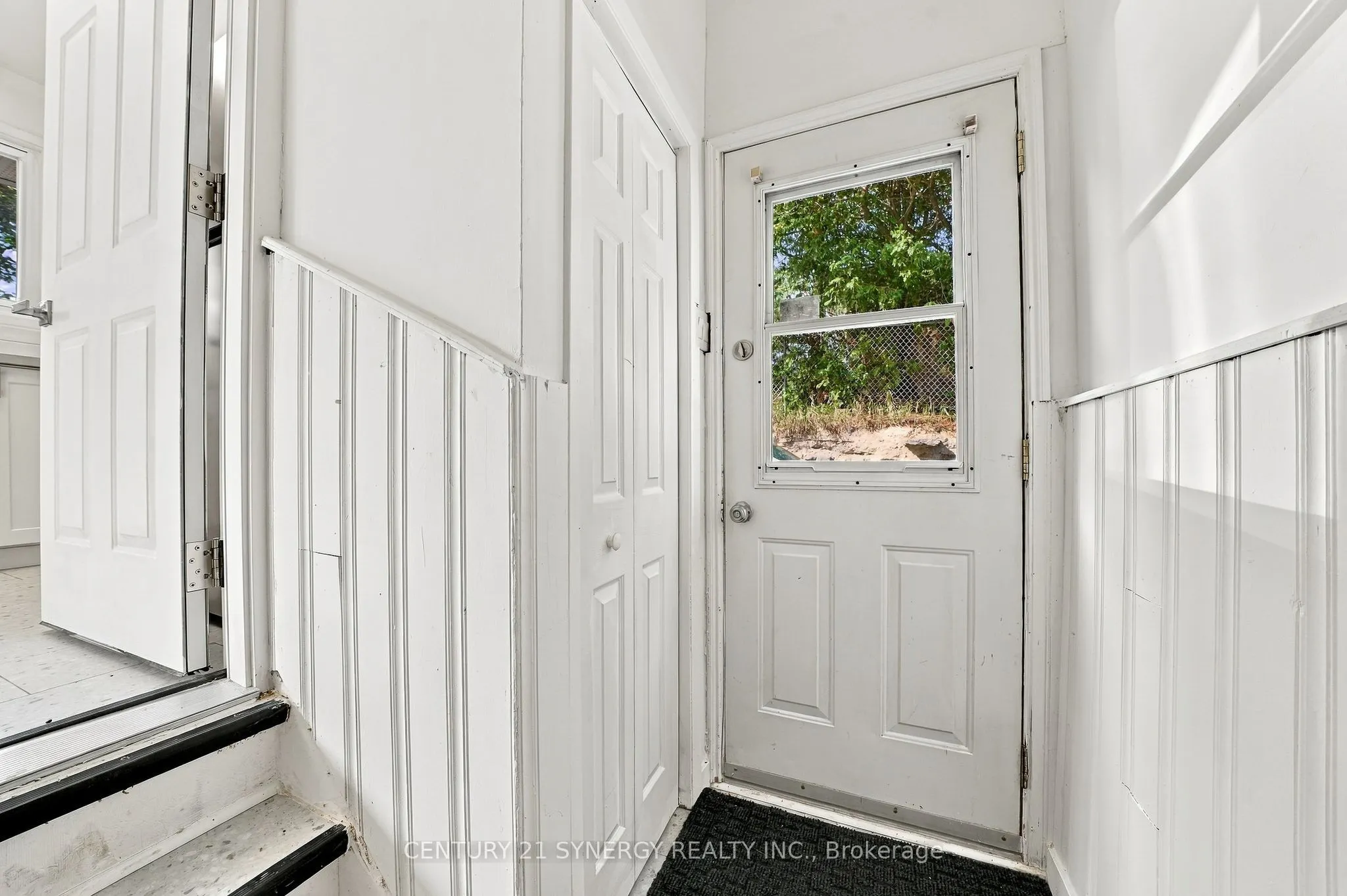 696 Whites Road