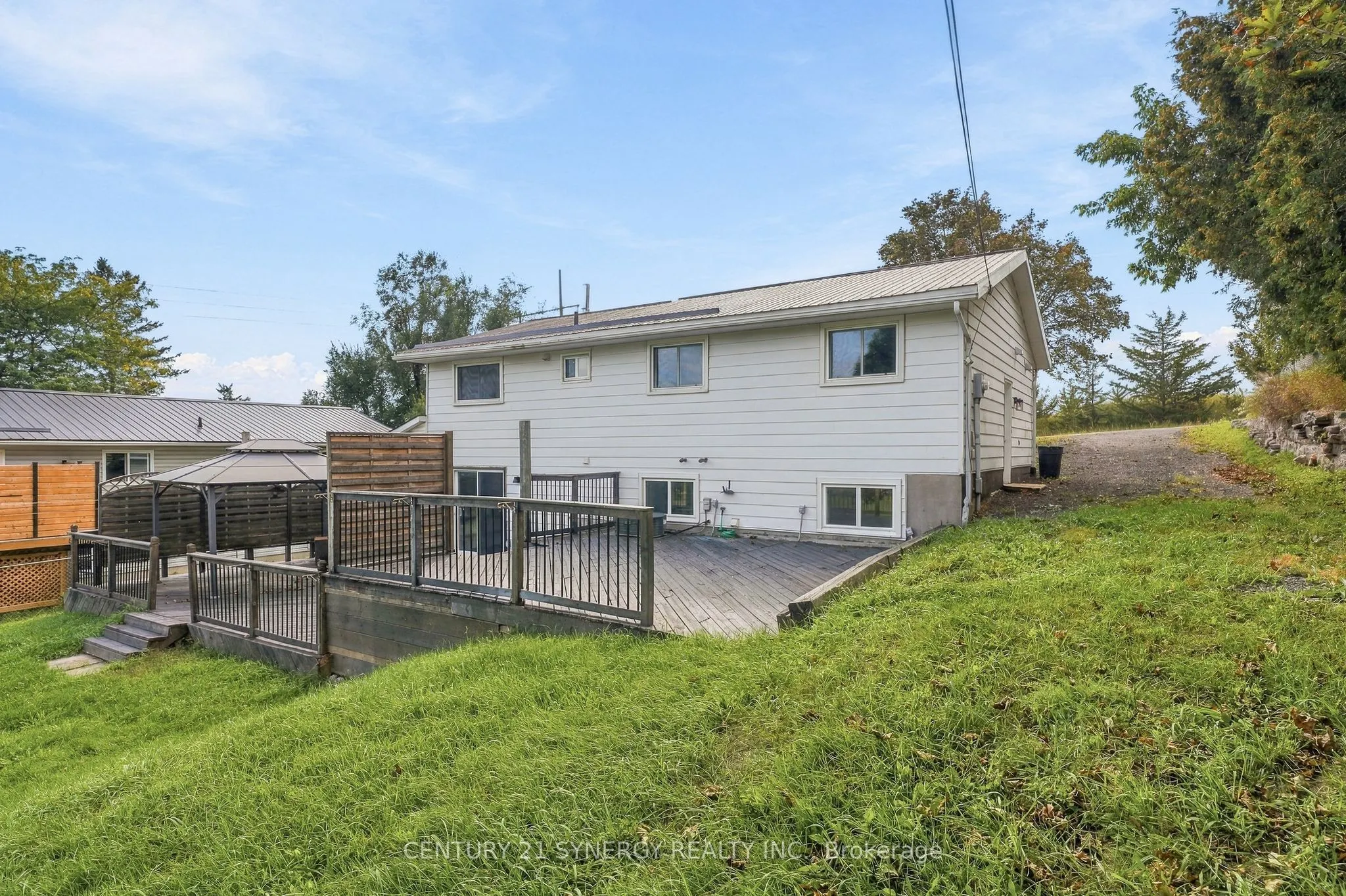 696 Whites Road